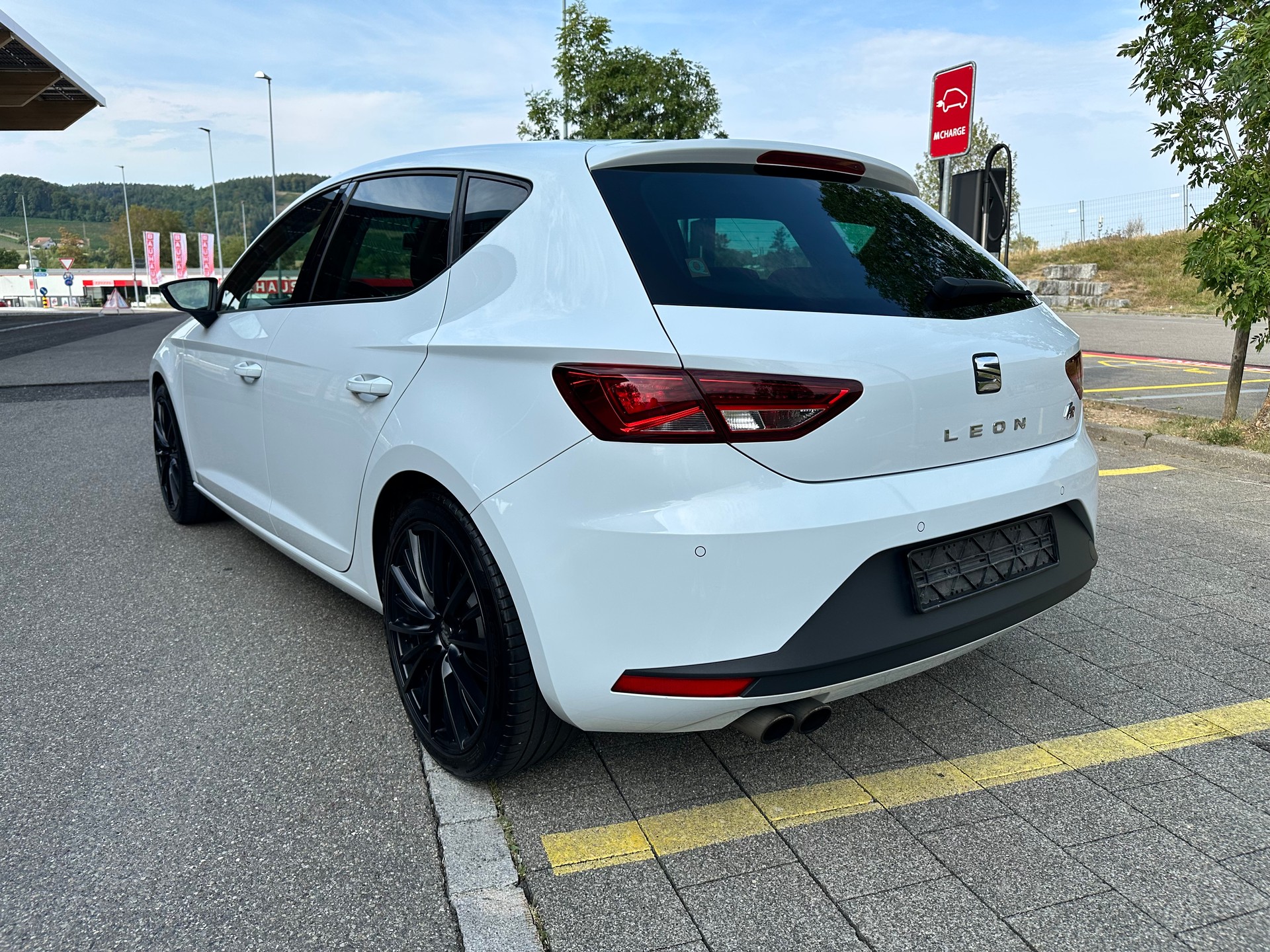 SEAT 1.4 TSI 140 FR-image-1
