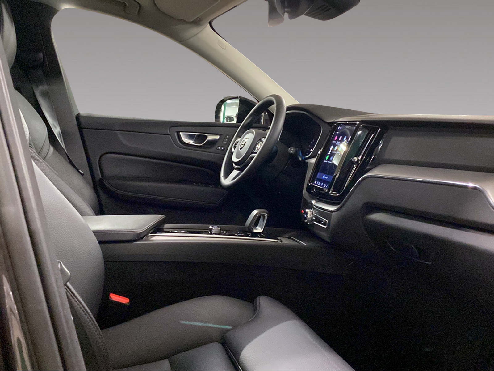VOLVO XC60 2.0 B5 MH Plus Dark AWD-image-8