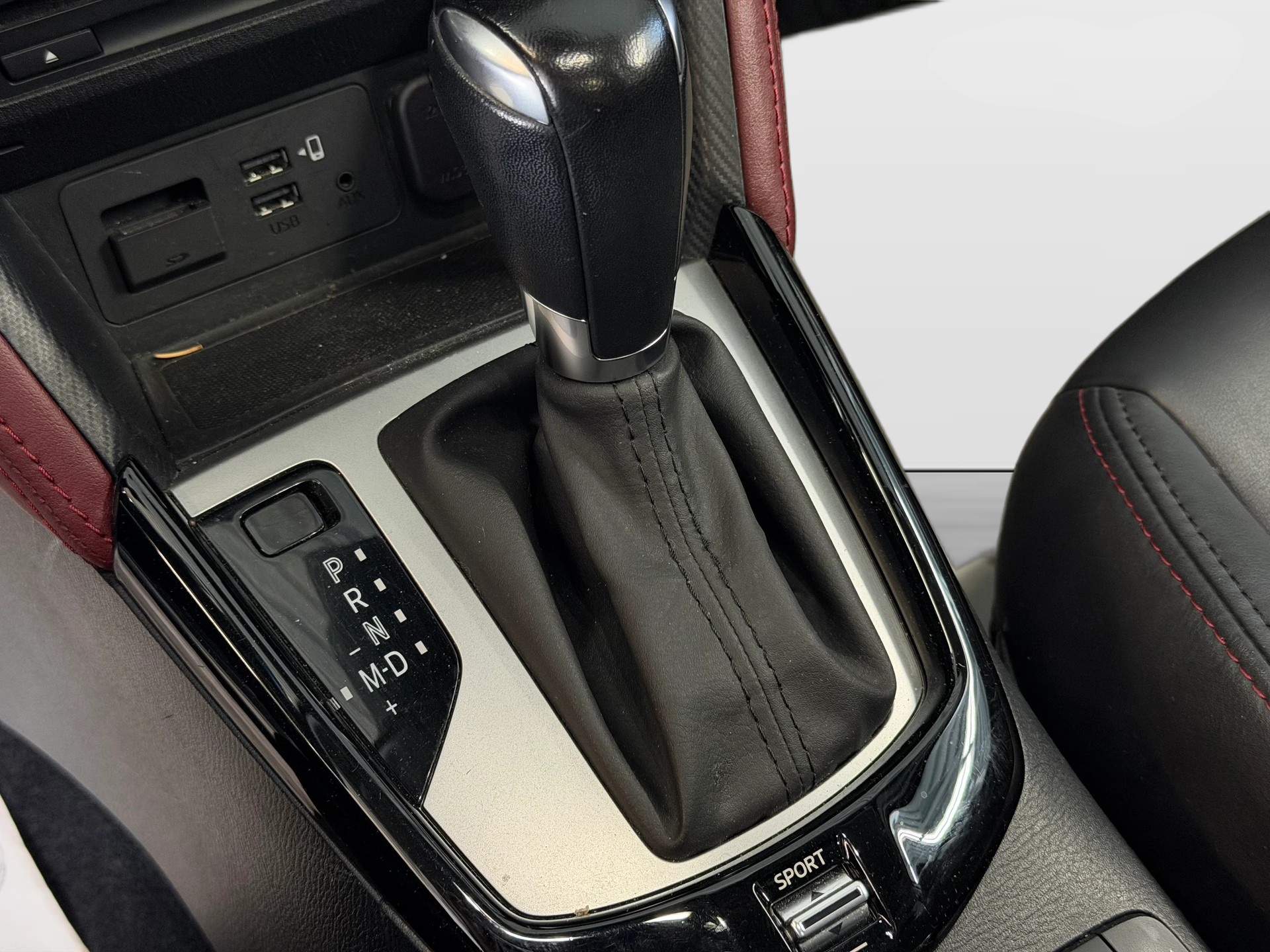 MAZDA CX-3 2.0 Revolution AWD Skyactiv Drive | CH-Auto | 1-Hand | Frisch MFK | AHK | Leder | Navi-image-12
