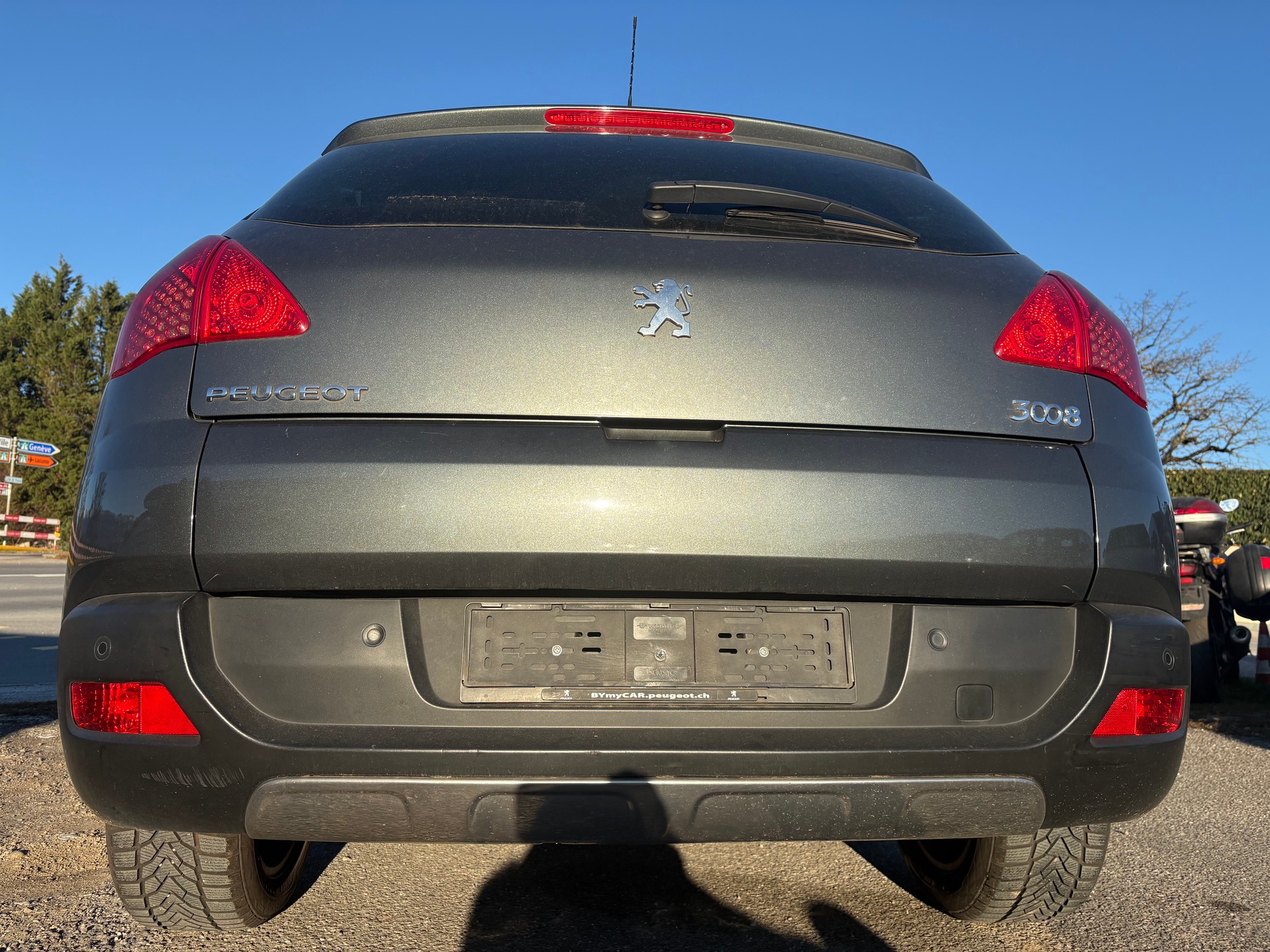 PEUGEOT 3008 1.6 16V T Allure Tiptronic-image-4