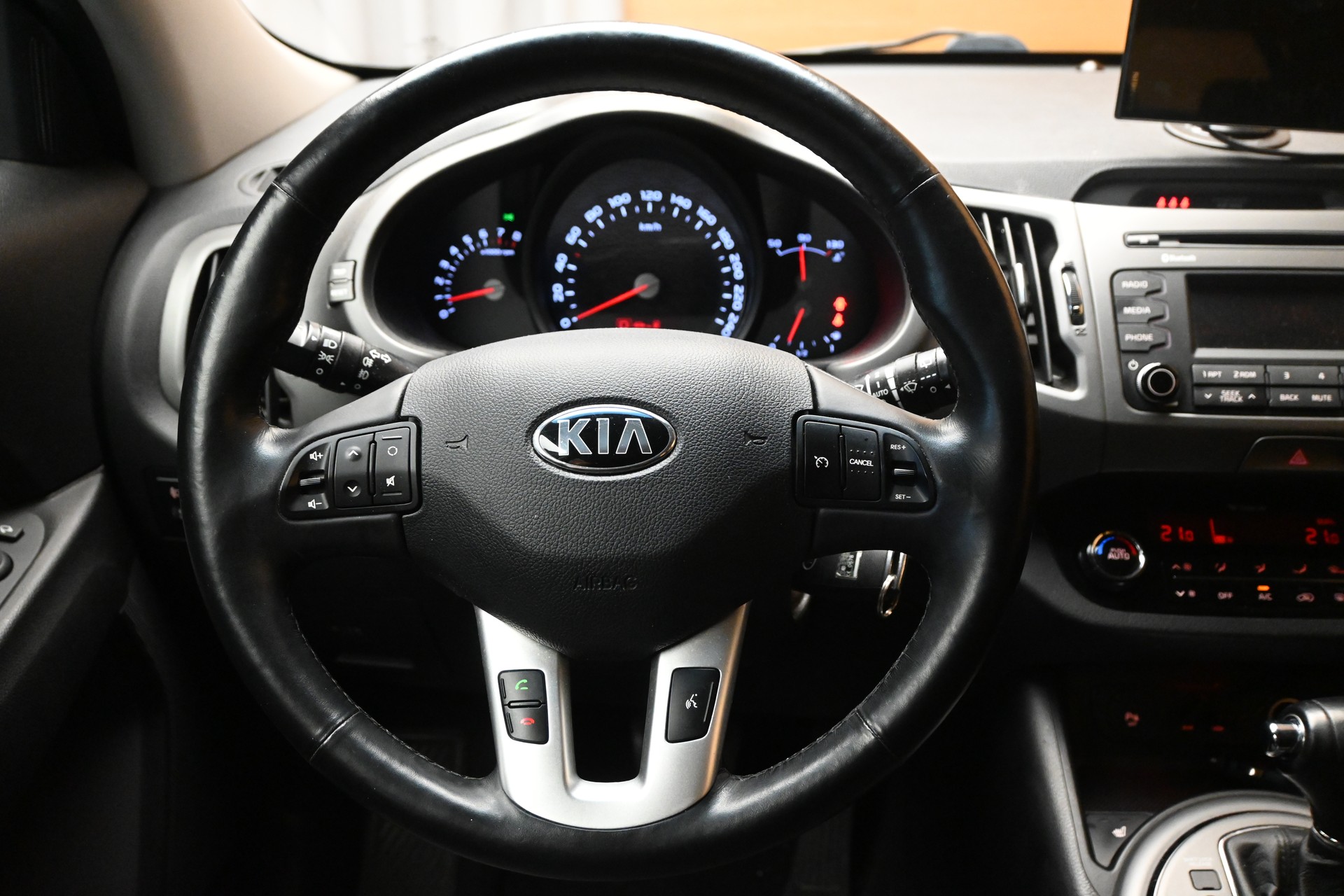 KIA SPORTAGE-image-9