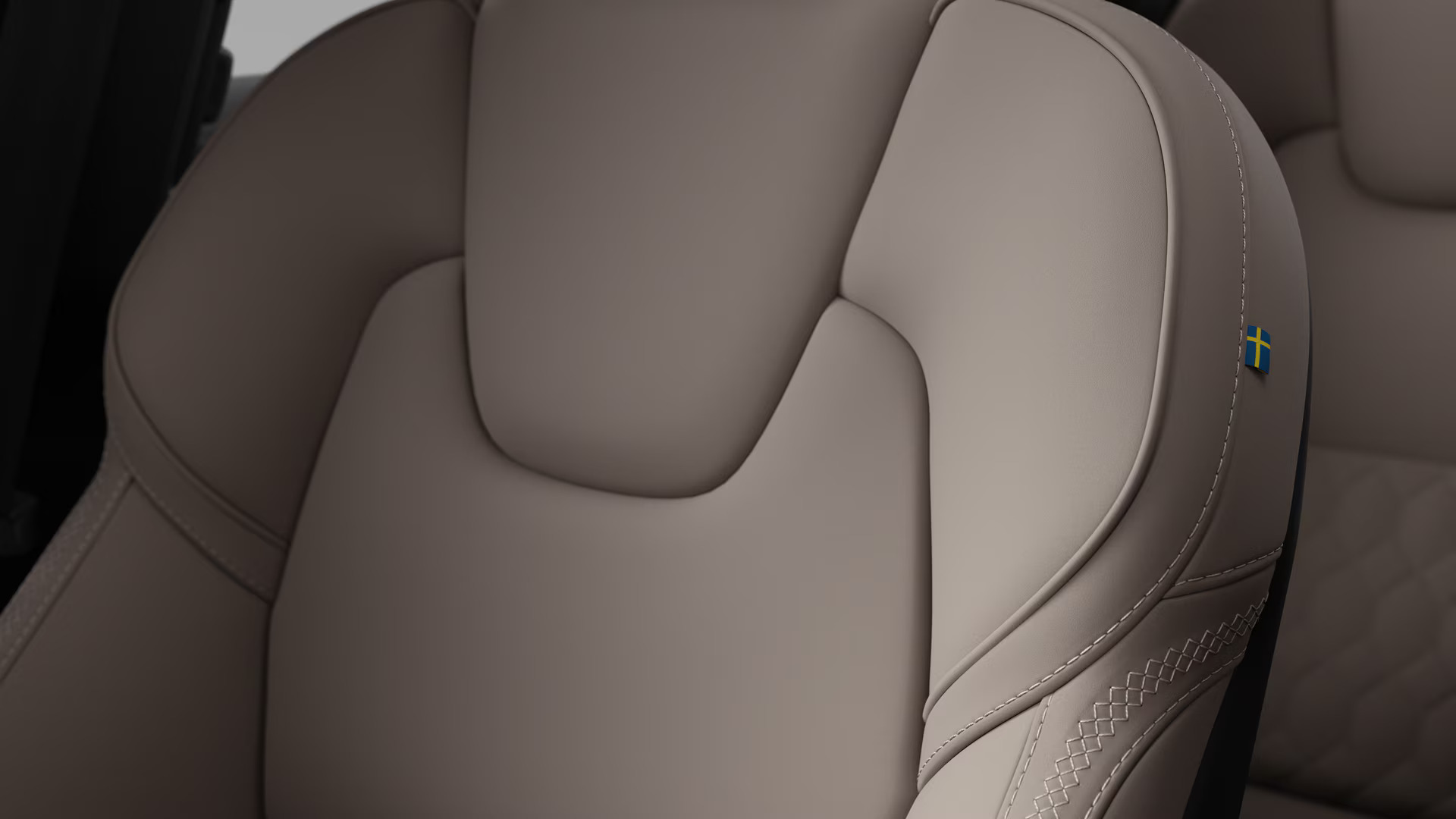 VOLVO XC60 2.0 B5 Allradantrieb Benzin Ultra Dark-image-8