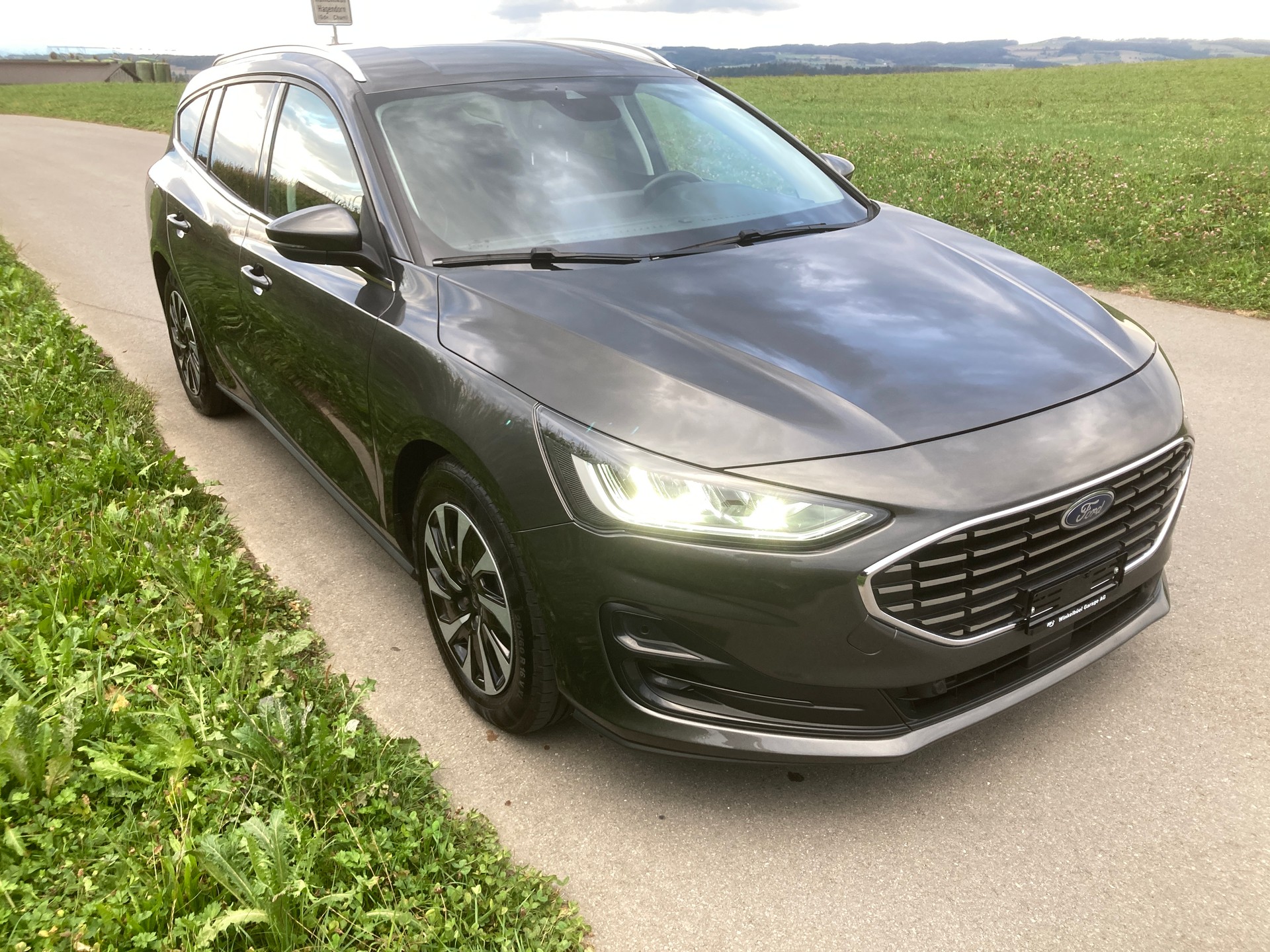 FORD Focus 1.0 MHEV Titanium X Automat-image-1