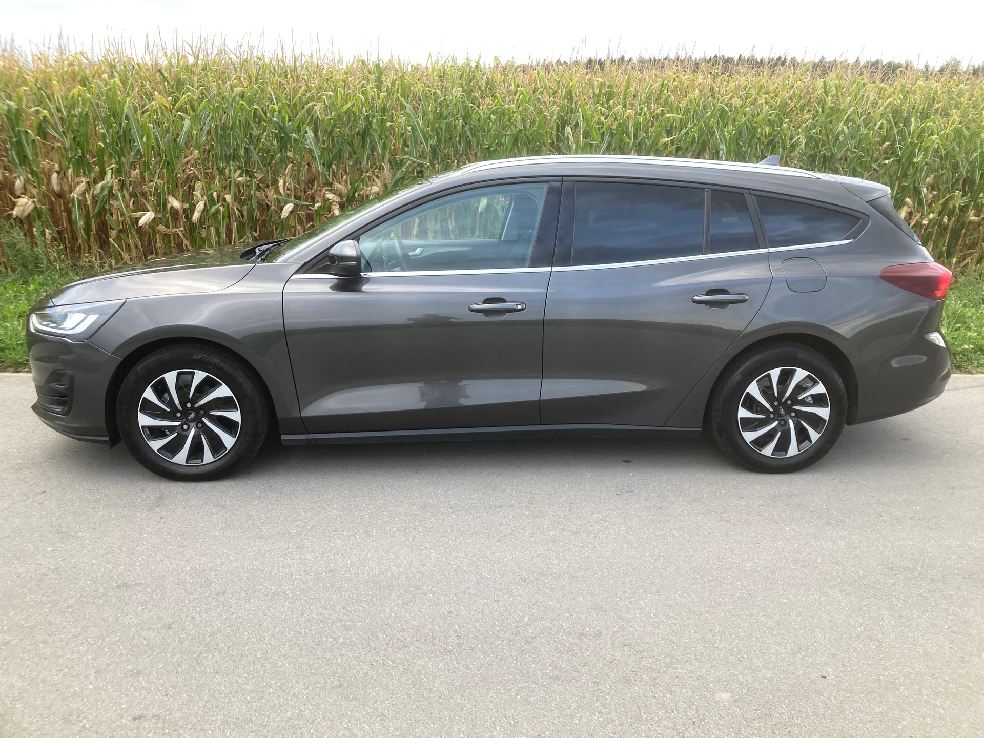 FORD Focus 1.0 MHEV Titanium X Automat-image-4