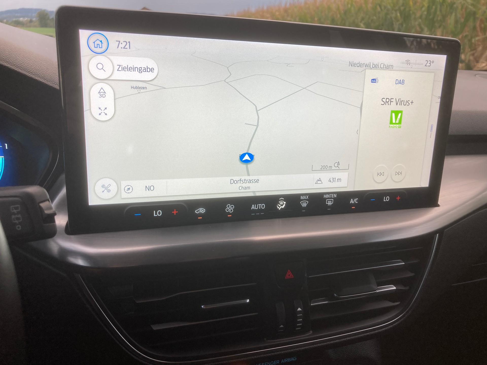 FORD Focus 1.0 MHEV Titanium X Automat-image-11