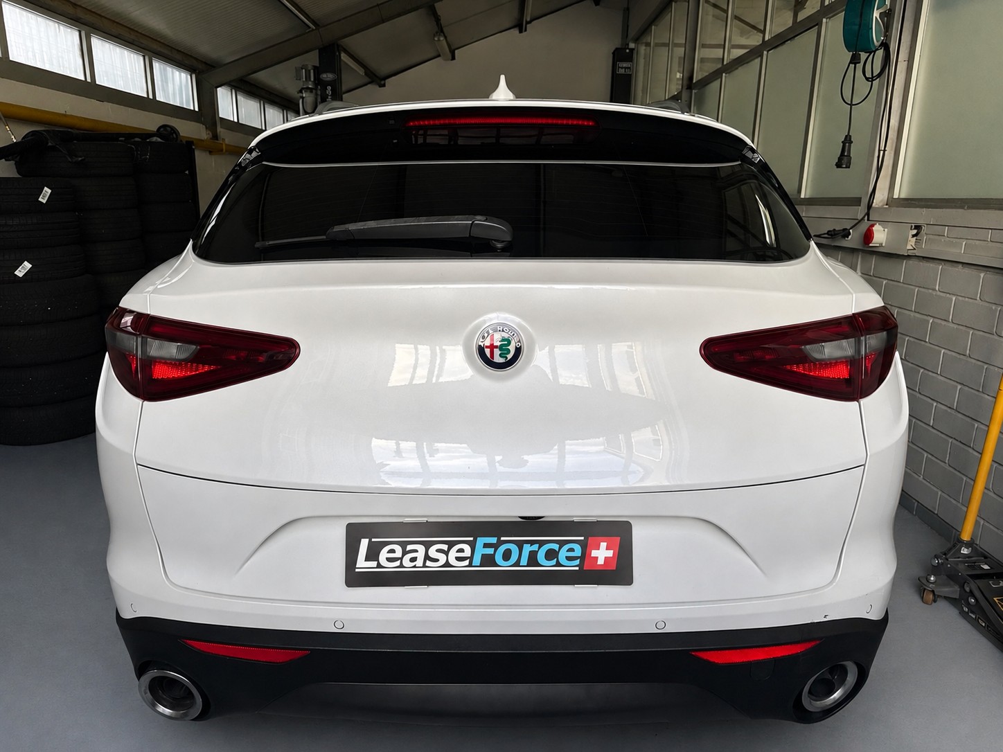 ALFA ROMEO Stelvio 2.2 JTDM Super Q4 Automatic-image-3