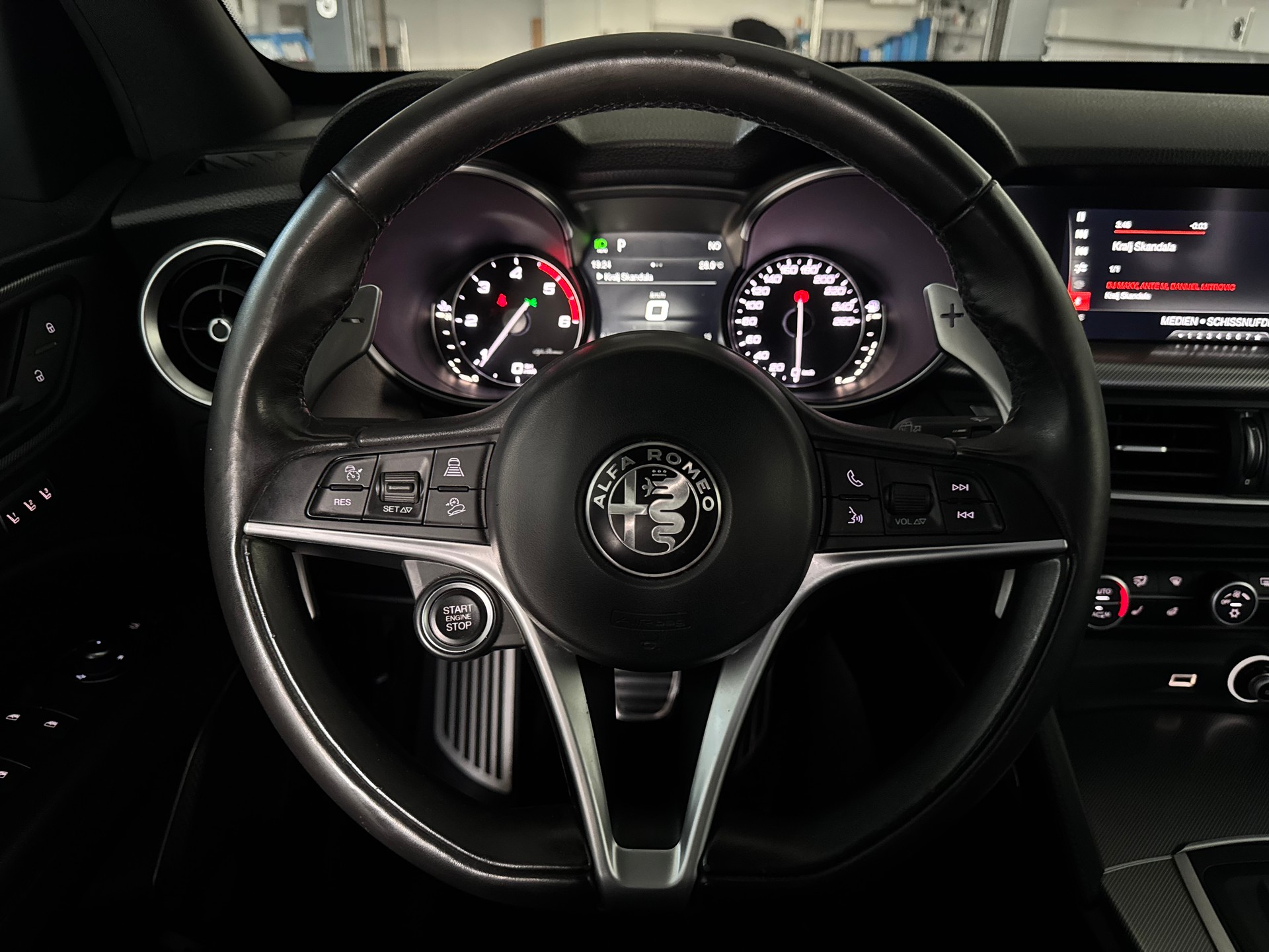 ALFA ROMEO Stelvio 2.2 JTDM Super Q4 Automatic-image-8