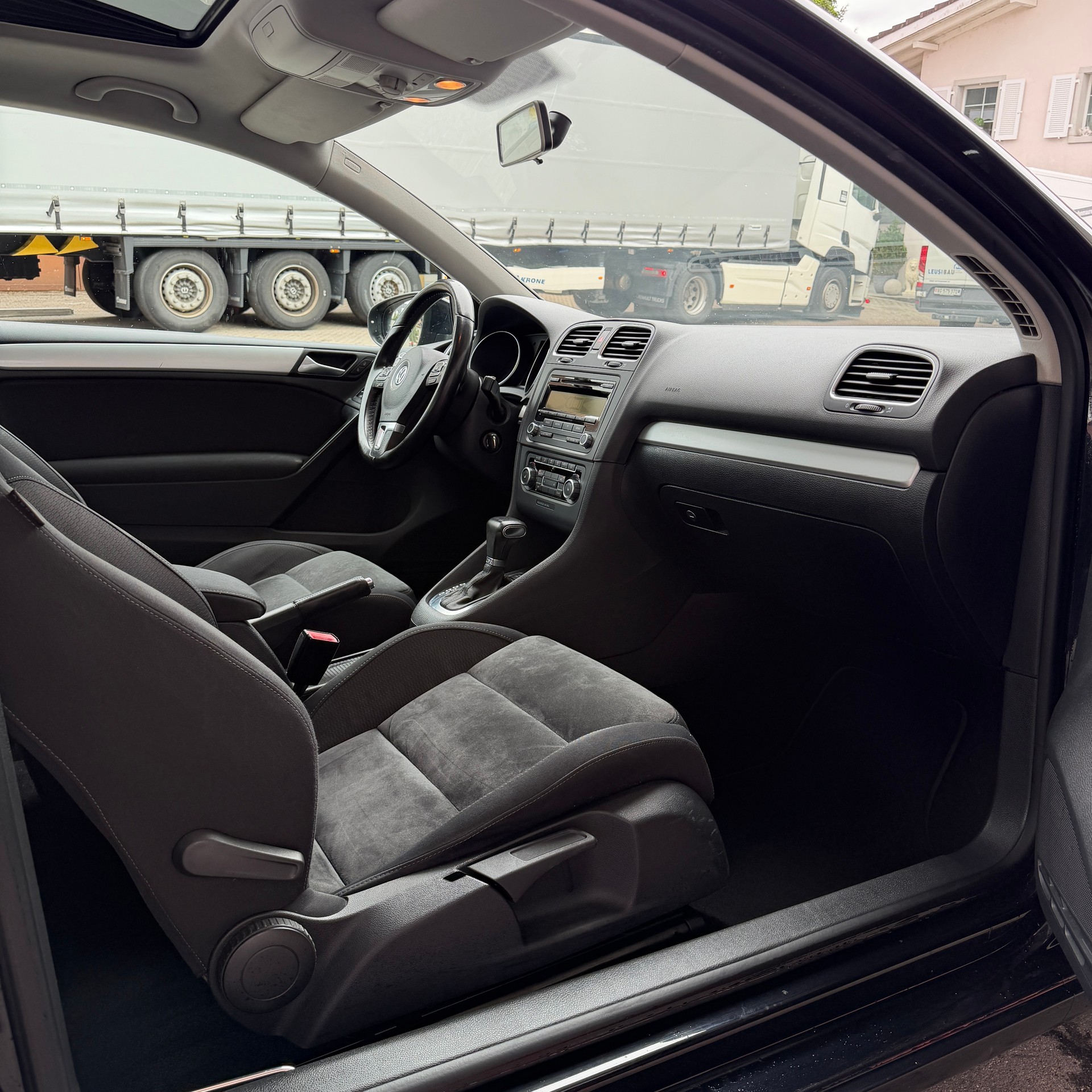 VW Golf 1.4 TSI Comfortline DSG-image-8