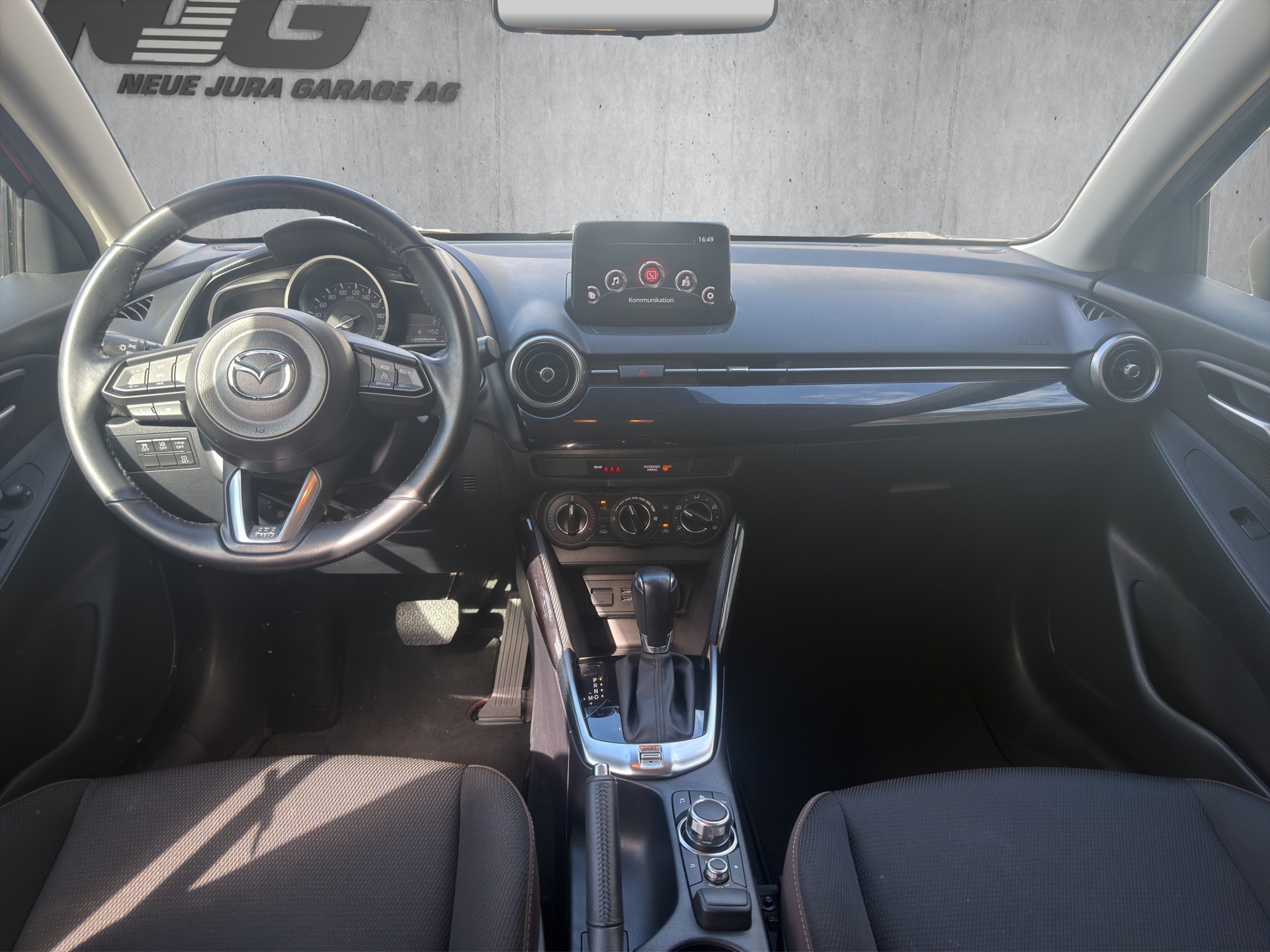MAZDA 2 SKYACTIV-G 90 Ambition Plus Automat-image-12