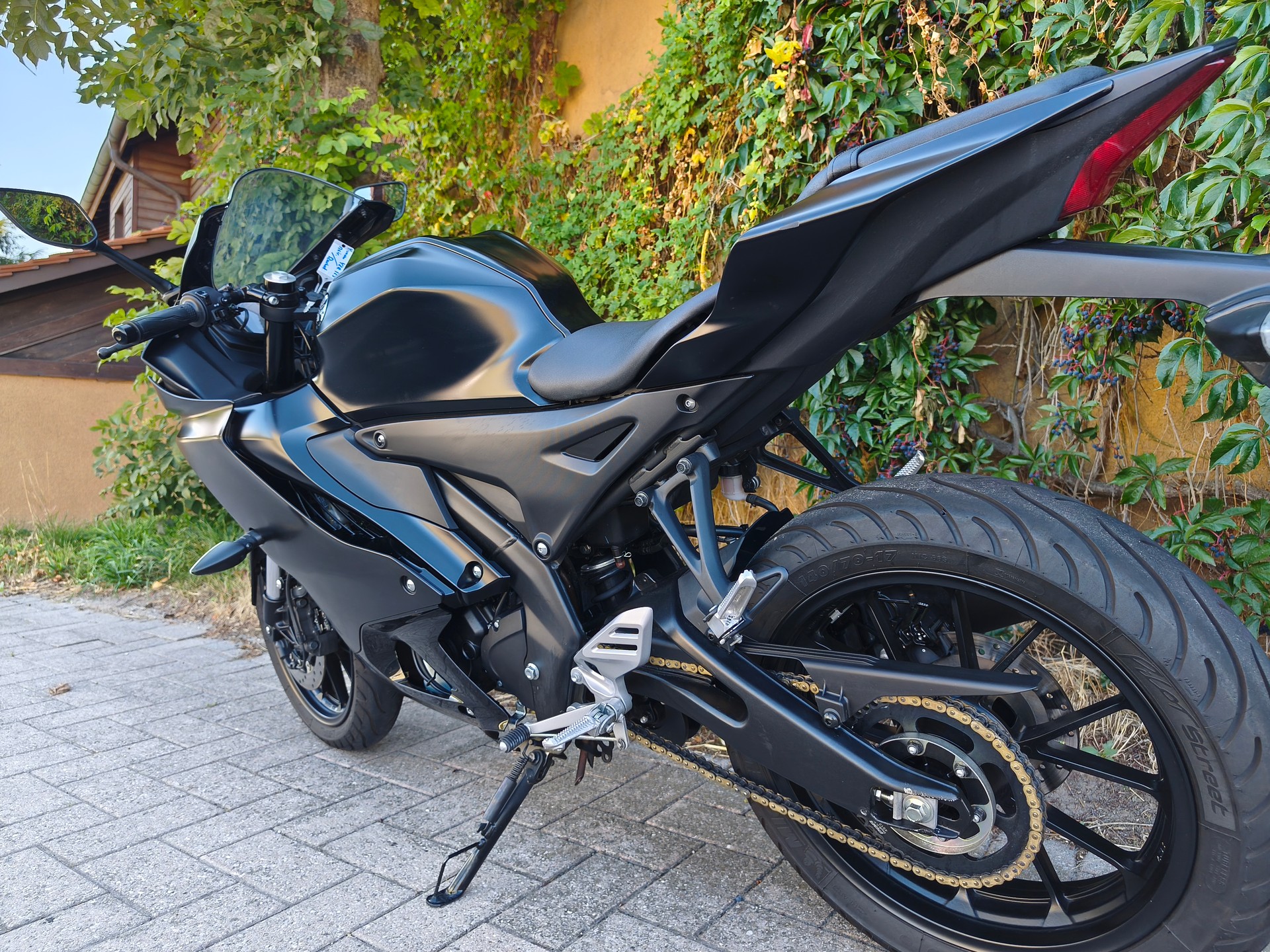 YAMAHA YZF-R 125 ABS-image-11