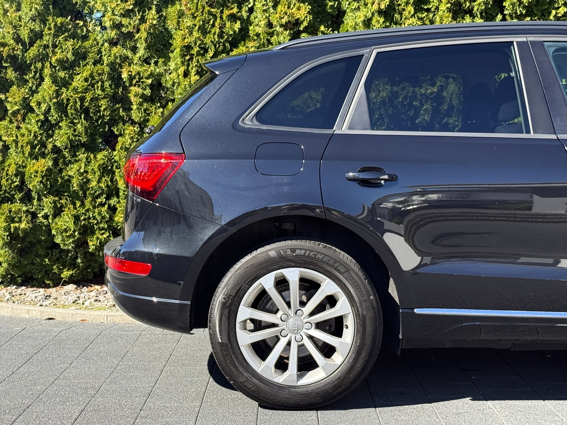 AUDI Q5 2.0 TDI quattro S-tronic / Mit Anhängerkupplung-image-9