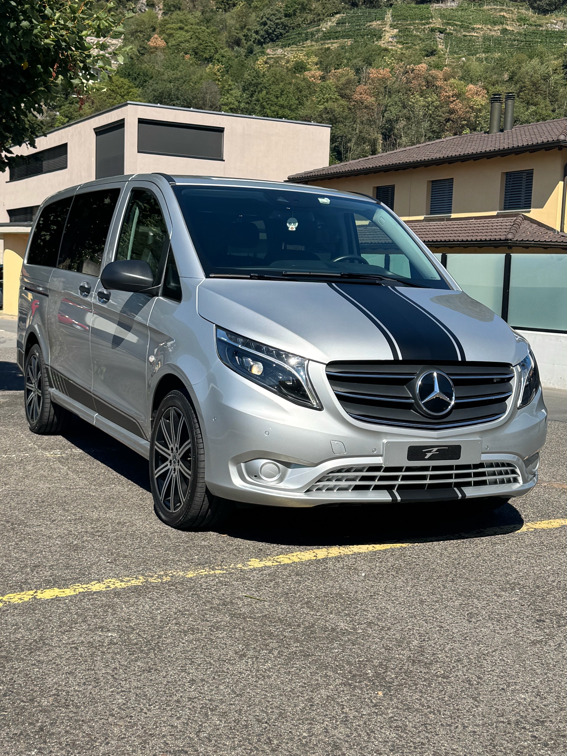 MERCEDES-BENZ VITO 116 CDI LANG SELECT TOURER FAMILY 4MATIC-image-0