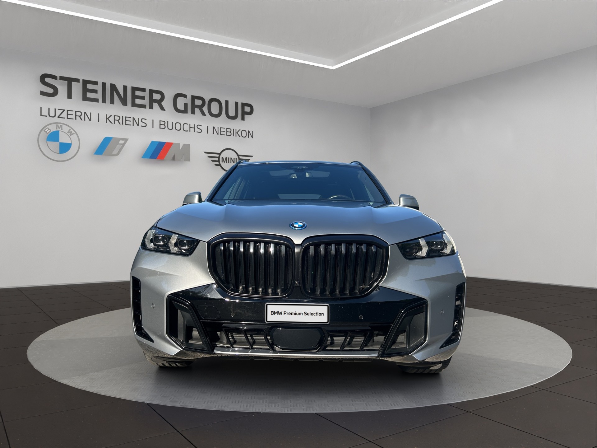 BMW X5 xDrive 50e M Sport Pro Steptronic-image-2