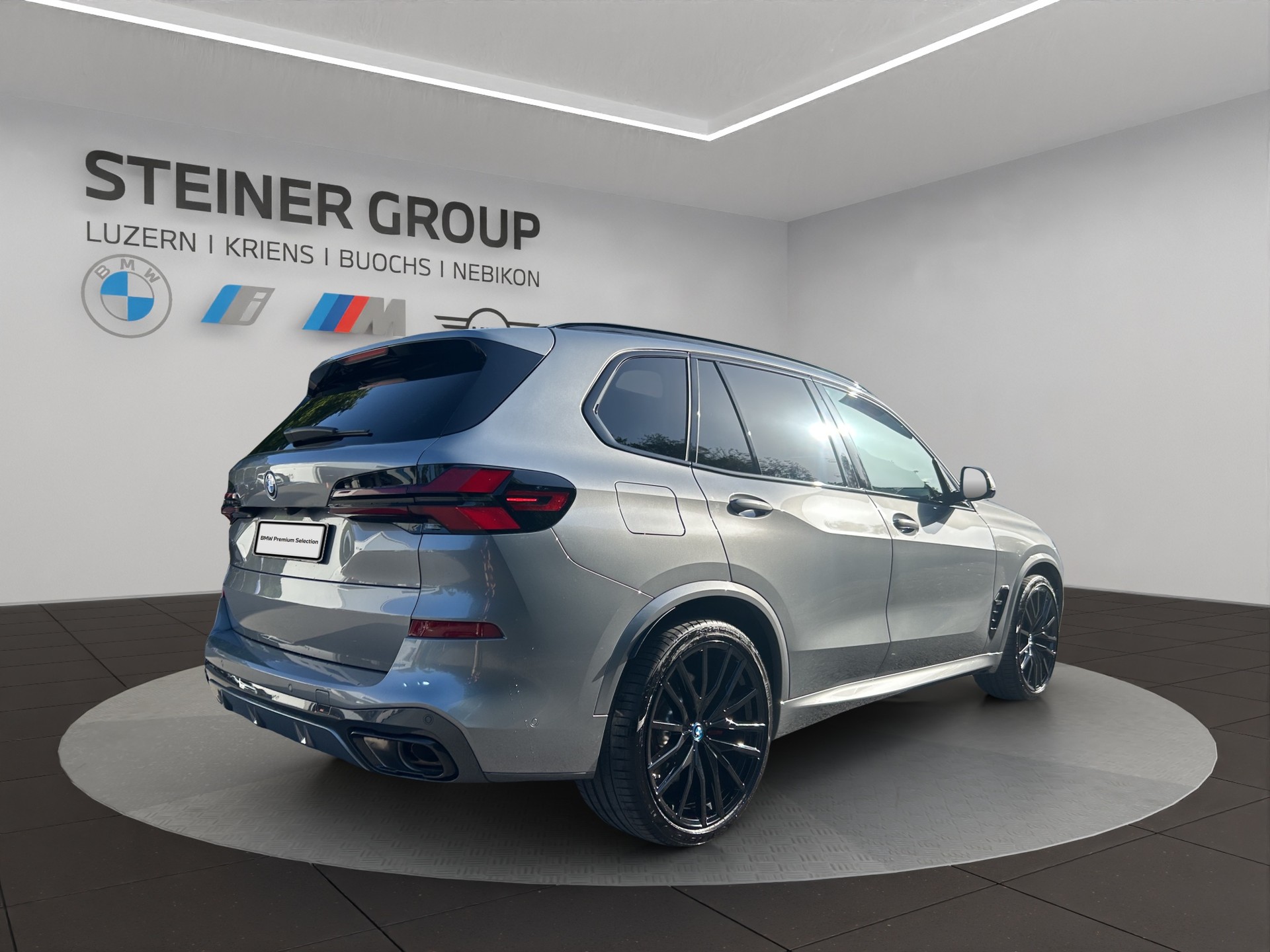 BMW X5 xDrive 50e M Sport Pro Steptronic-image-5