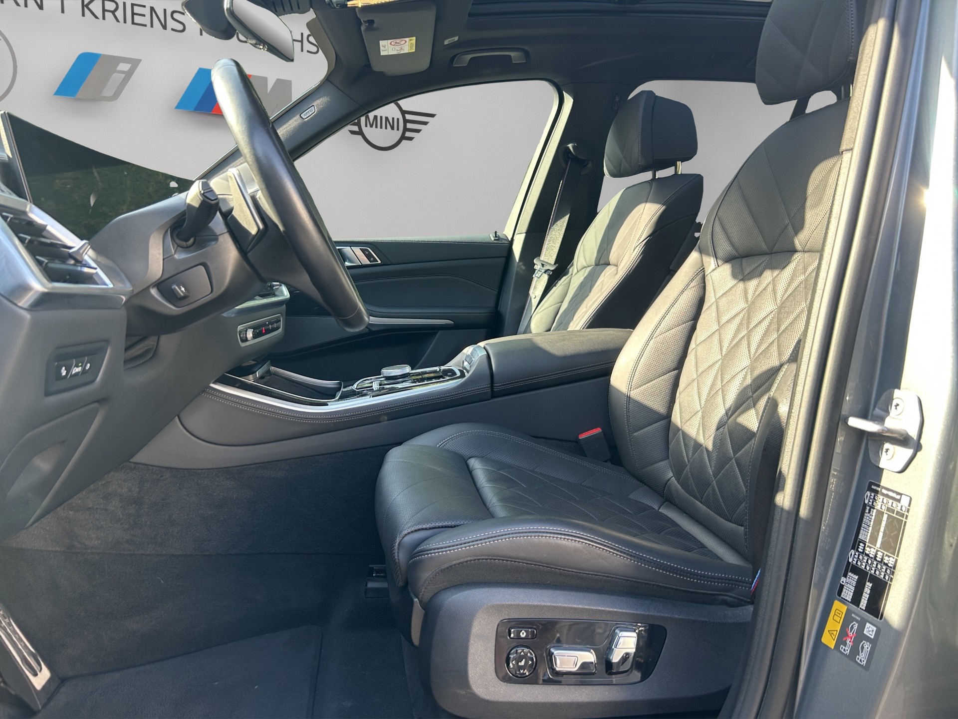 BMW X5 xDrive 50e M Sport Pro Steptronic-image-11