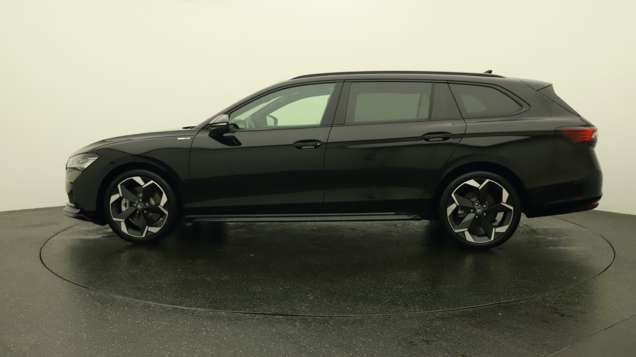SKODA Superb Combi 2.0 TDi Sportline 4x4 DSG-image-1