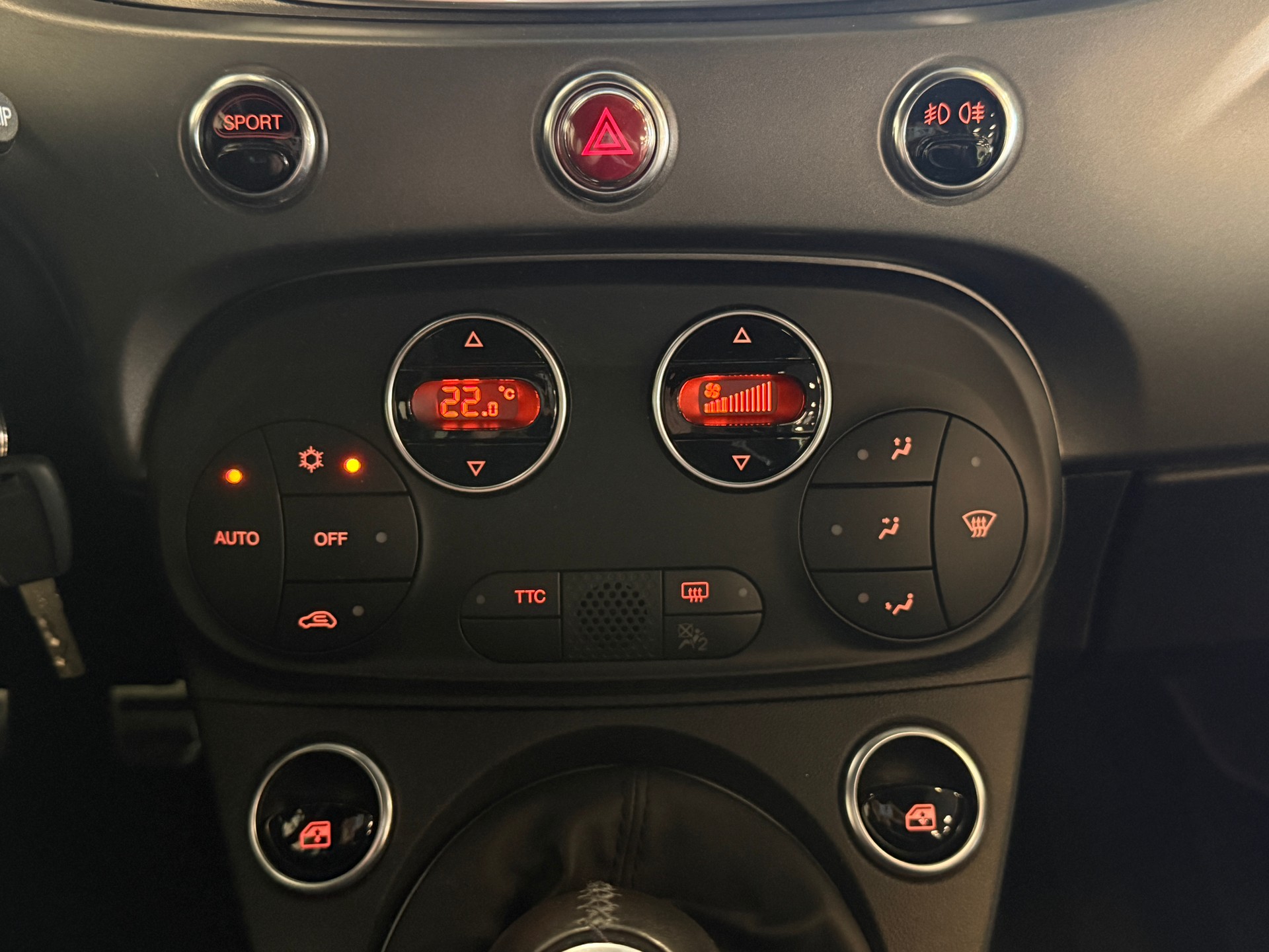 FIAT 595 1.4 16V Turbo Abarth Pista-image-9