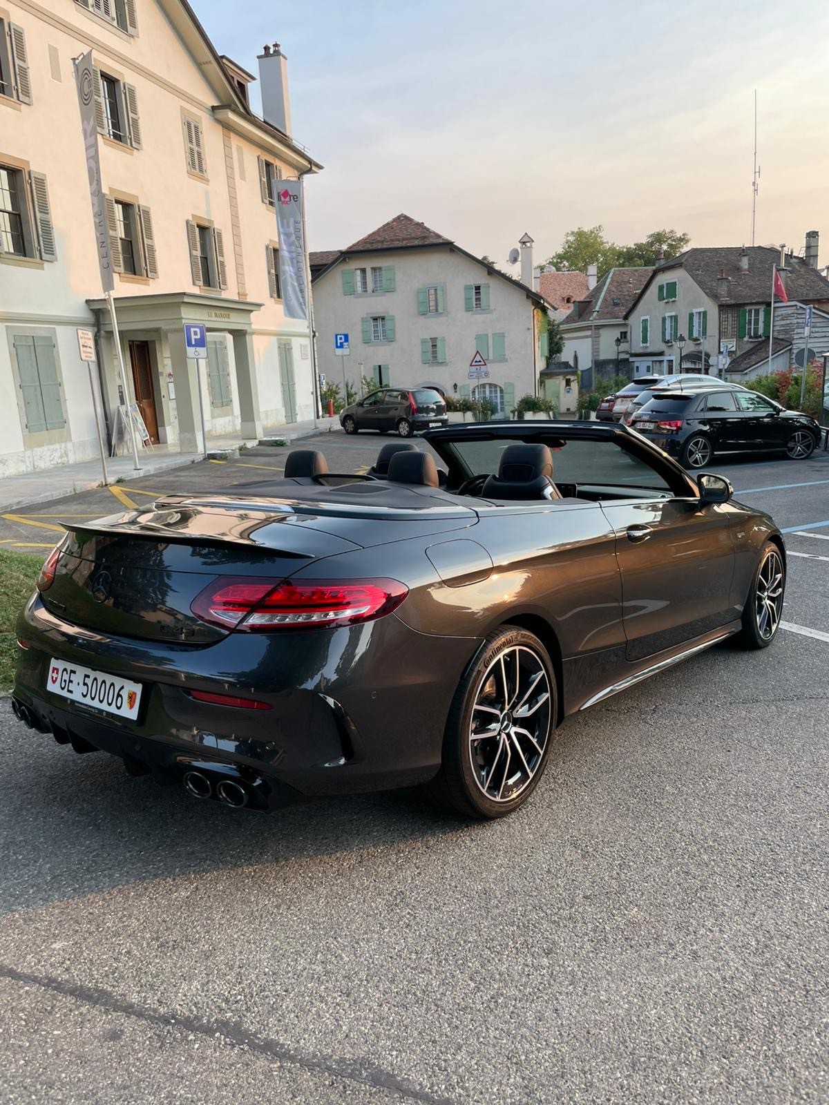 MERCEDES-BENZ C 43 Cabriolet AMG 4Matic 9G-Tronic-image-3