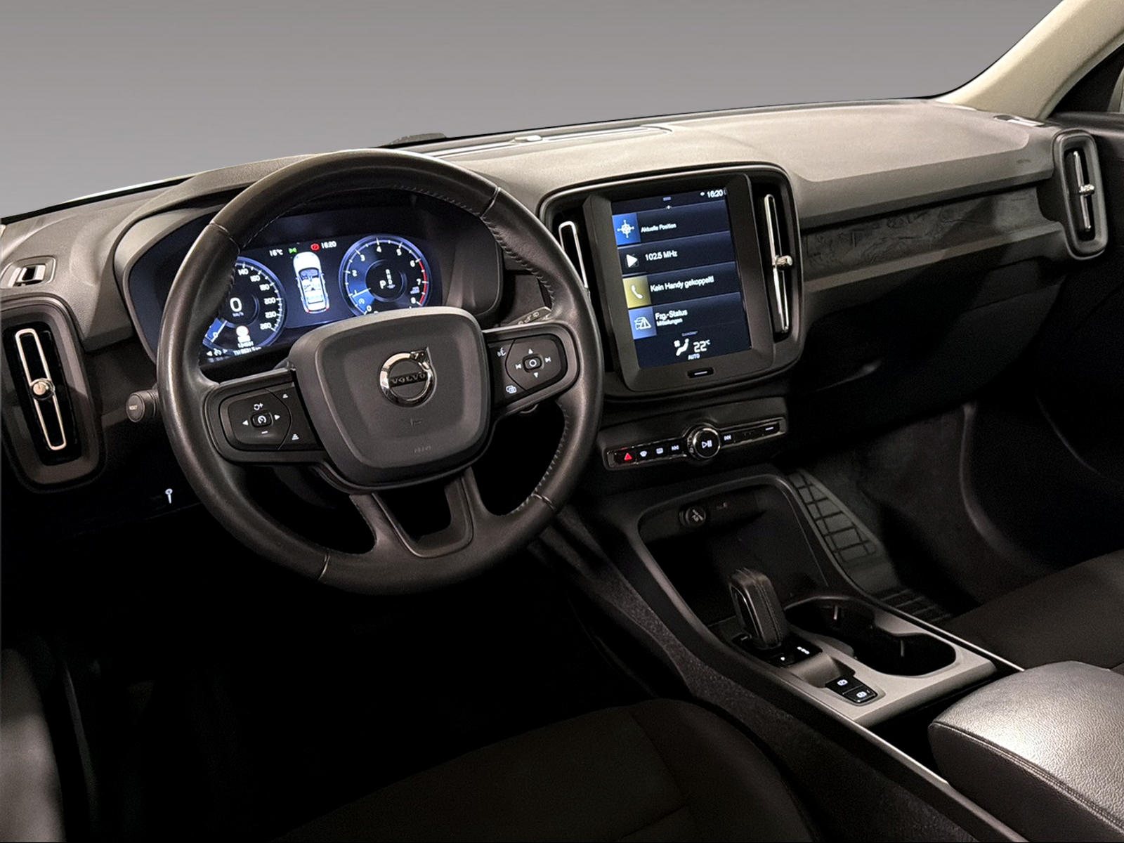 VOLVO XC40 1.5 T3 Momentum Light-image-8