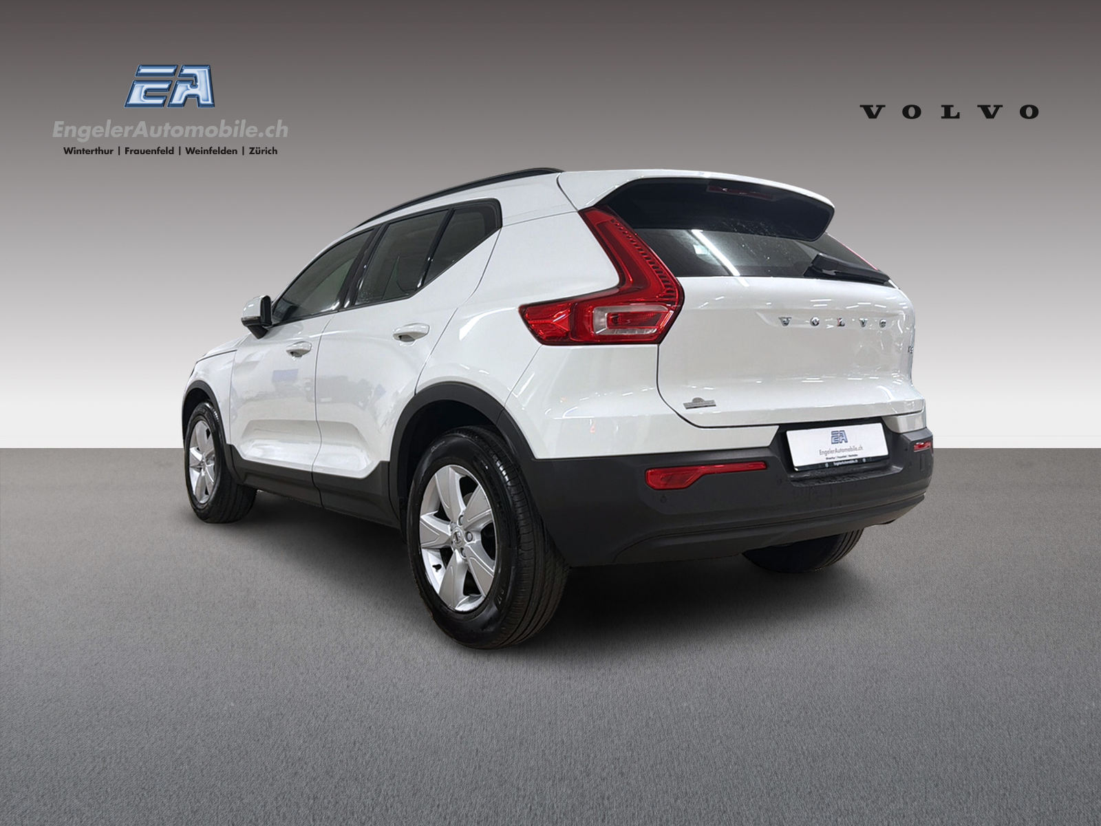 VOLVO XC40 1.5 T3 Momentum Light-image-3