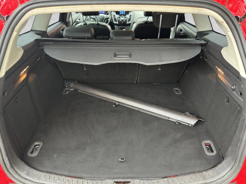 FORD Focus 1.0 SCTi Titanium-image-17