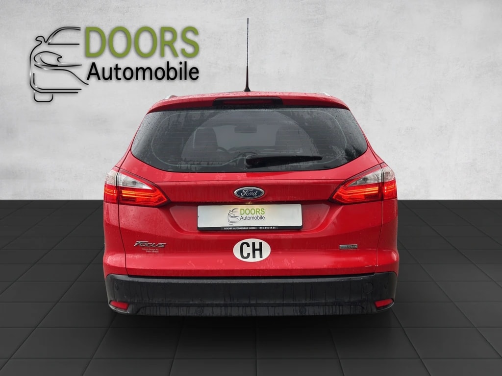 FORD Focus 1.0 SCTi Titanium-image-4