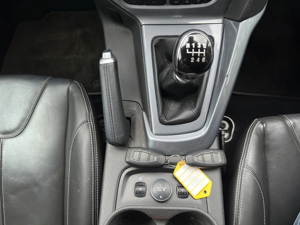 FORD Focus 1.0 SCTi Titanium-image-12