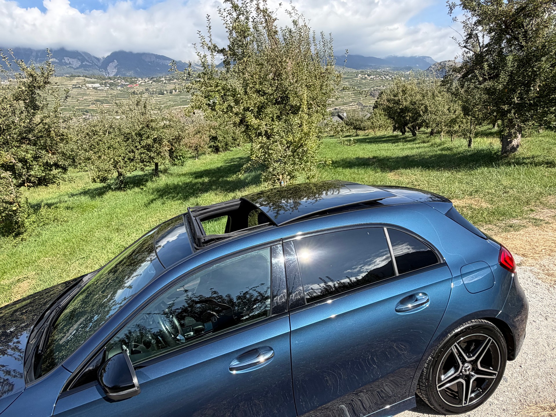 MERCEDES-BENZ A 180 AMG Line 7G-DCT-image-11