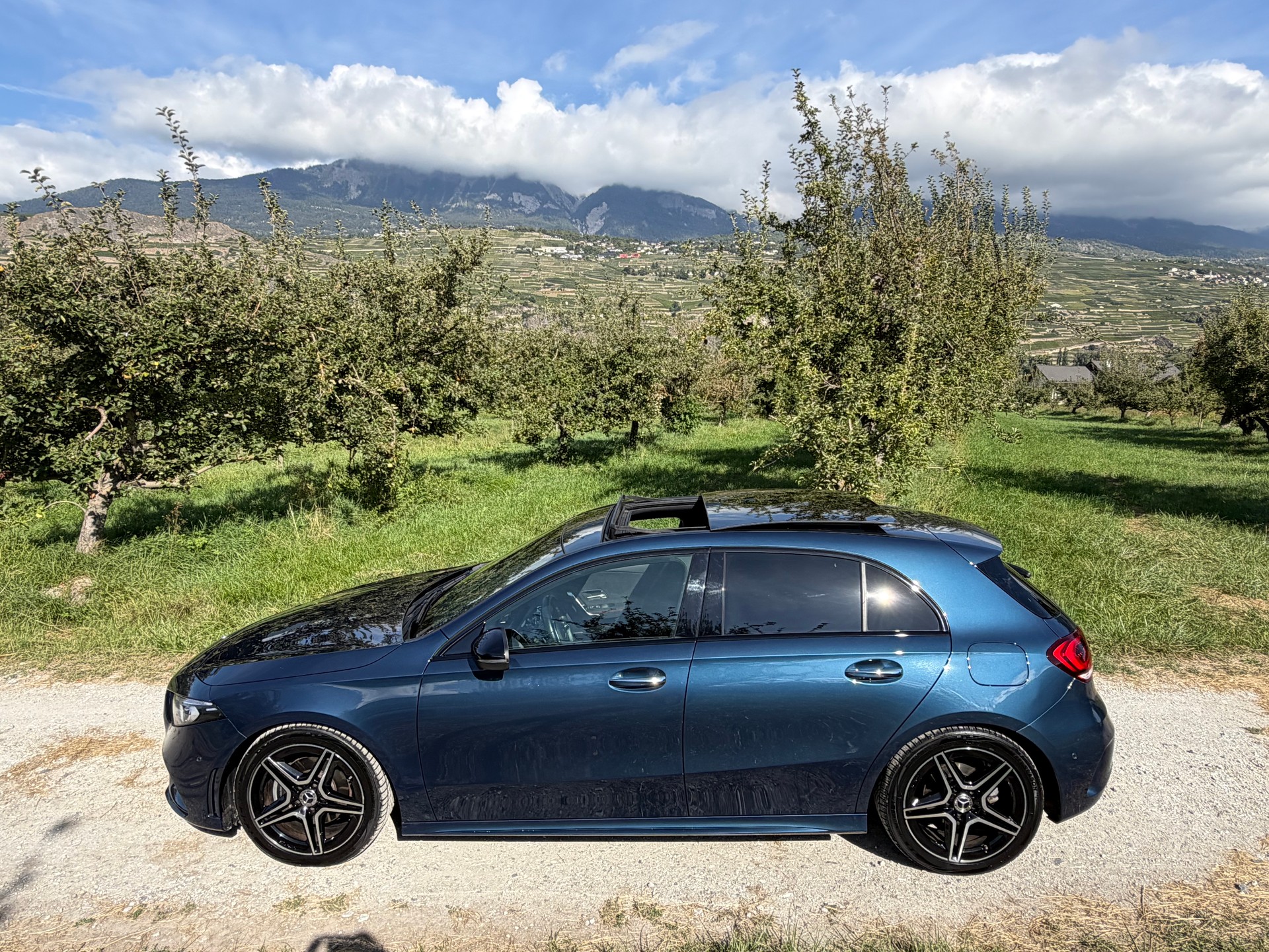 MERCEDES-BENZ A 180 AMG Line 7G-DCT-image-10