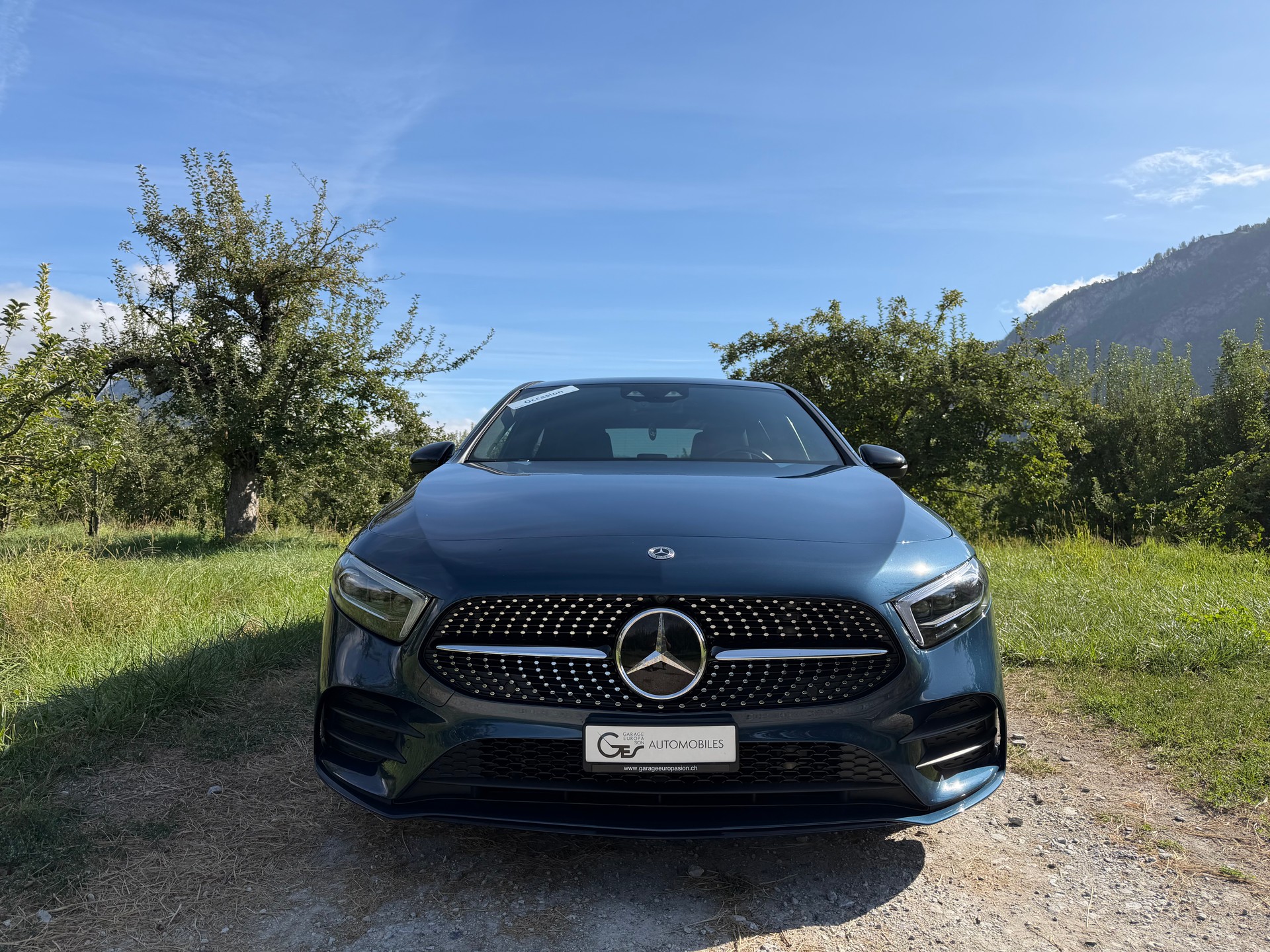 MERCEDES-BENZ A 180 AMG Line 7G-DCT-image-4