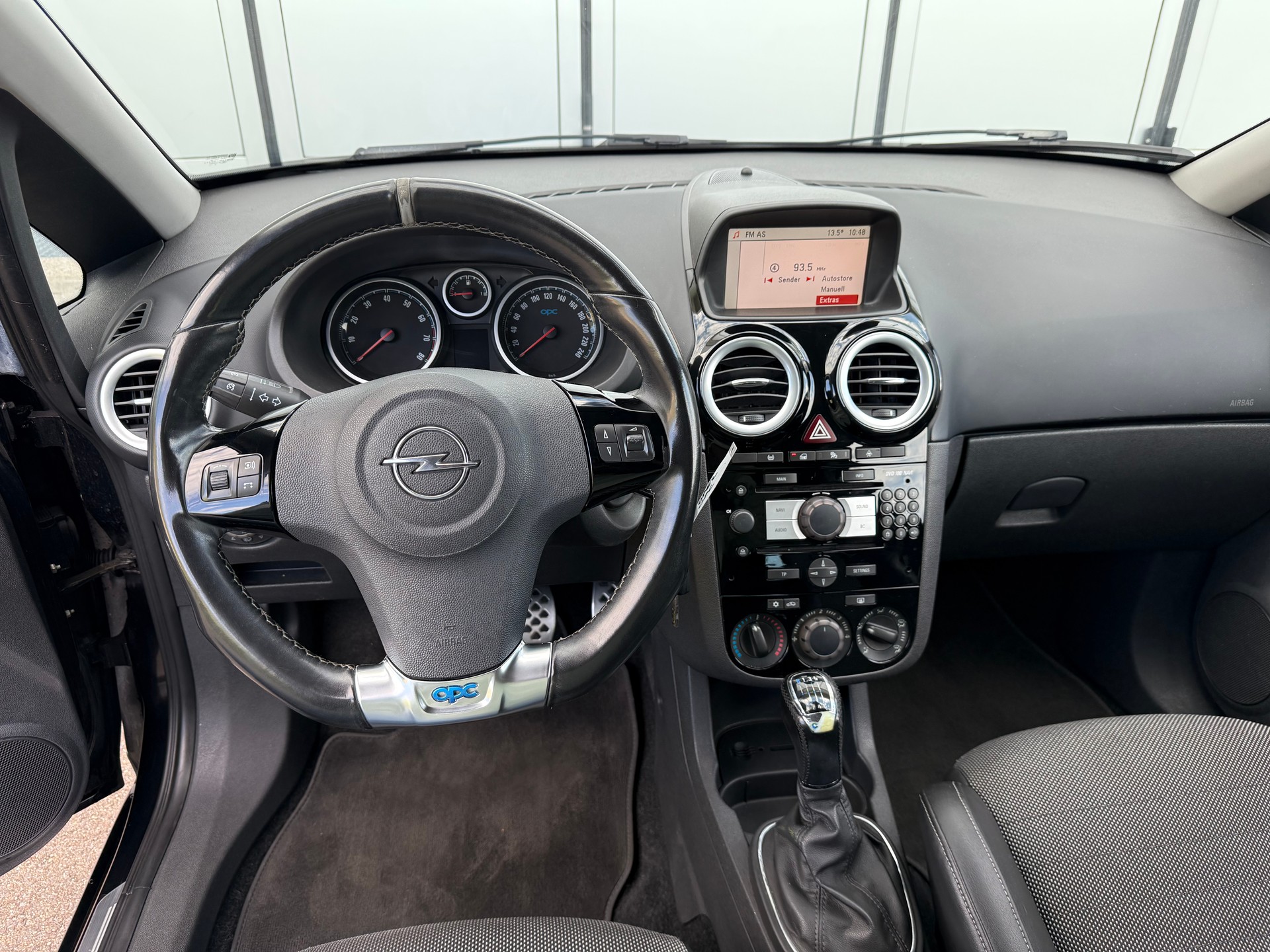 OPEL Corsa 1.6 Turbo OPC-image-6
