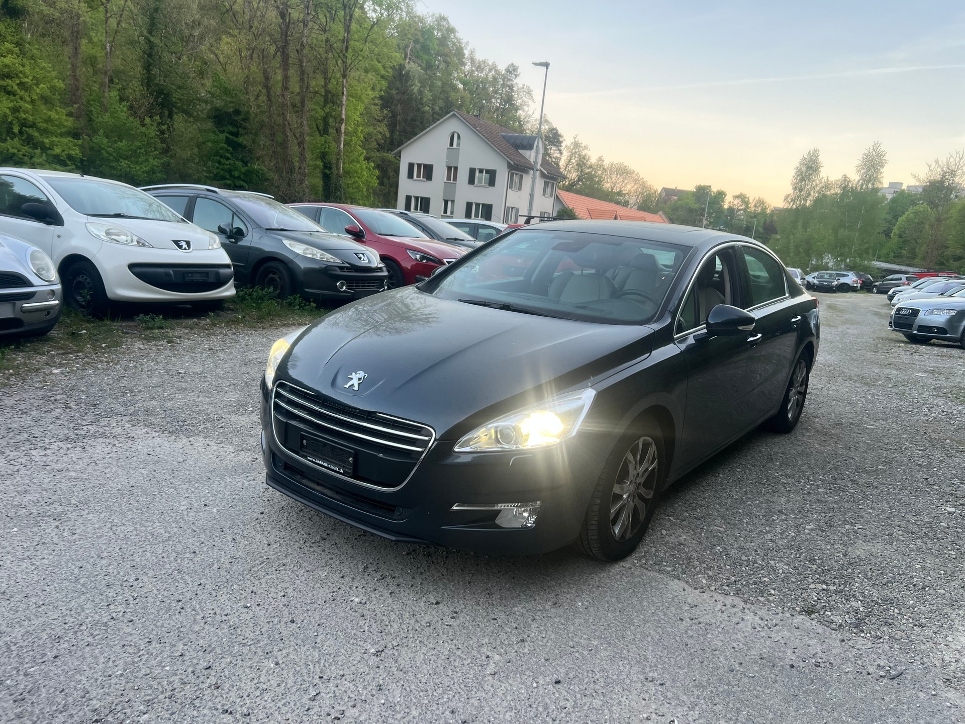 PEUGEOT 508 1.6 16V T Active Automatic-image-2