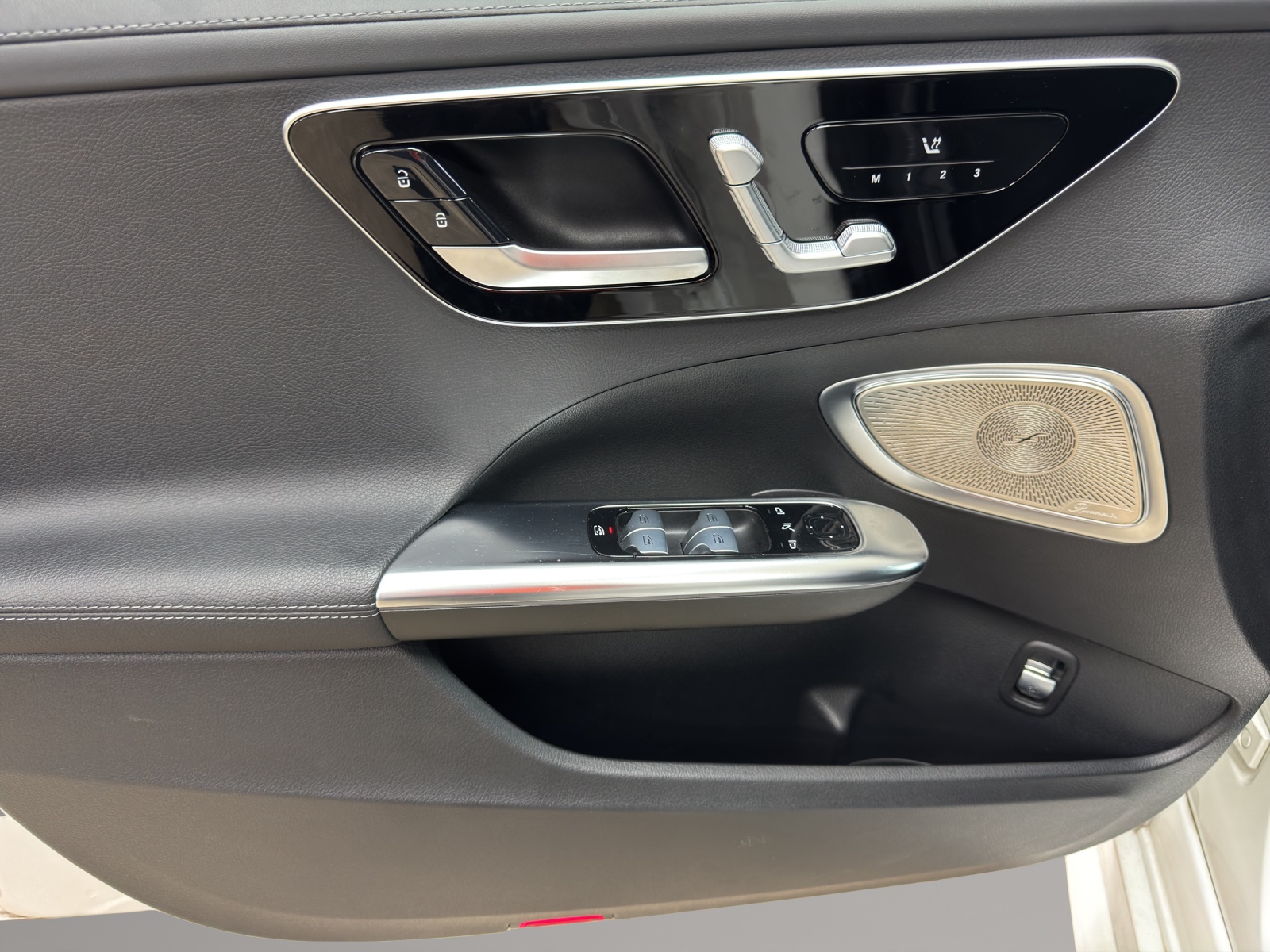 MERCEDES-BENZ C 220 d T 4M Swiss Star-image-12