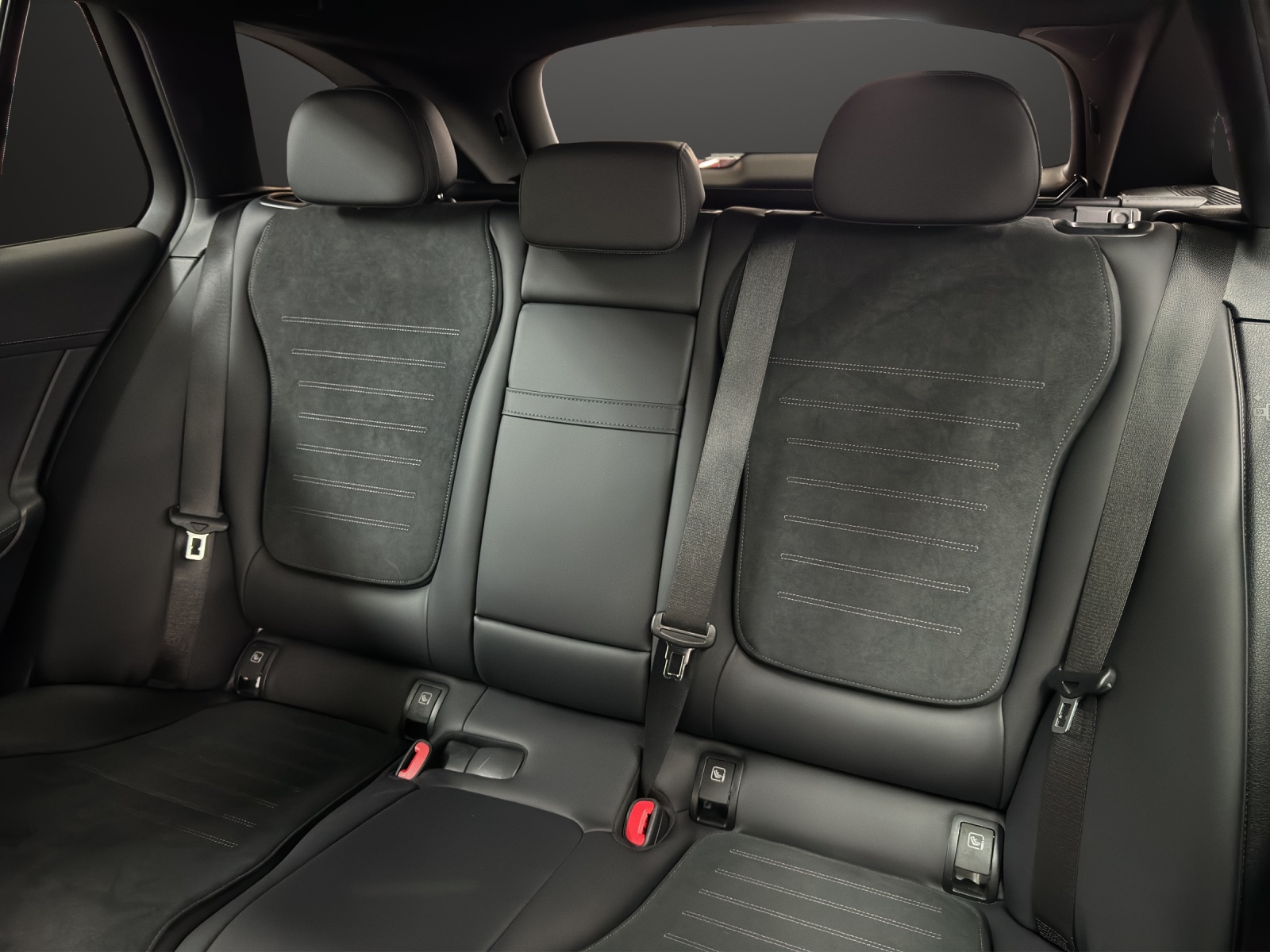 MERCEDES-BENZ C 220 d T 4M Swiss Star-image-14