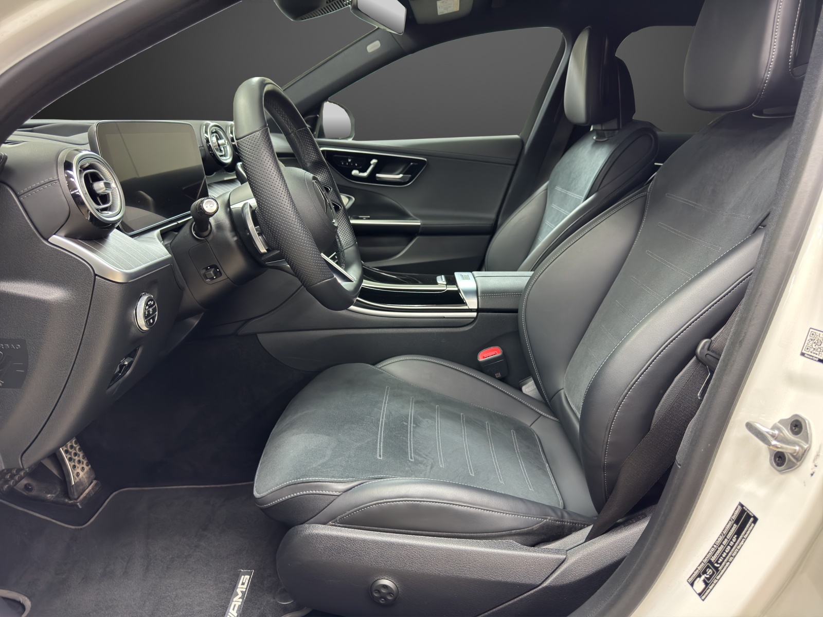 MERCEDES-BENZ C 220 d T 4M Swiss Star-image-9
