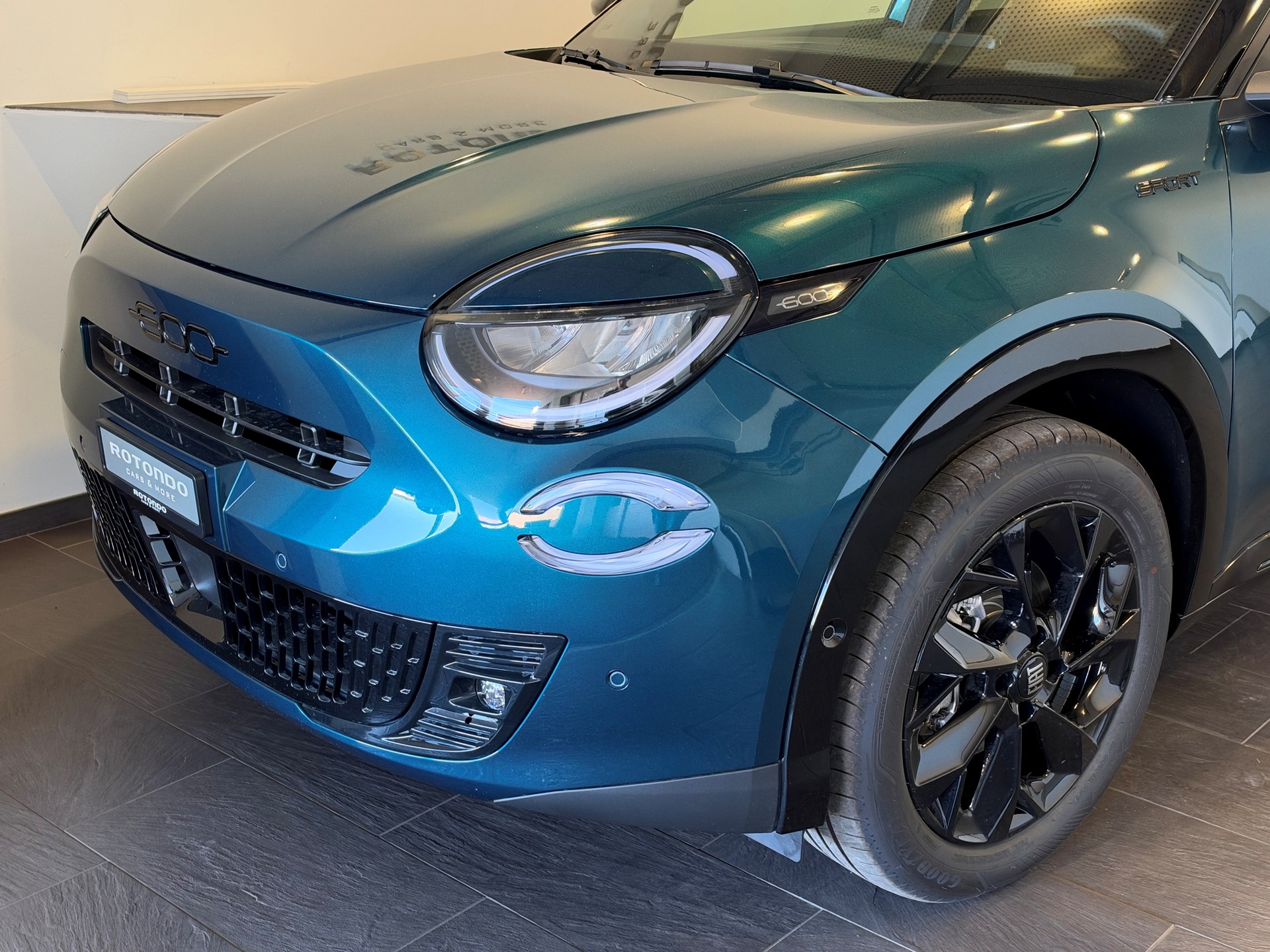 FIAT 600h Mild Hybrid Sport 145PS-image-2