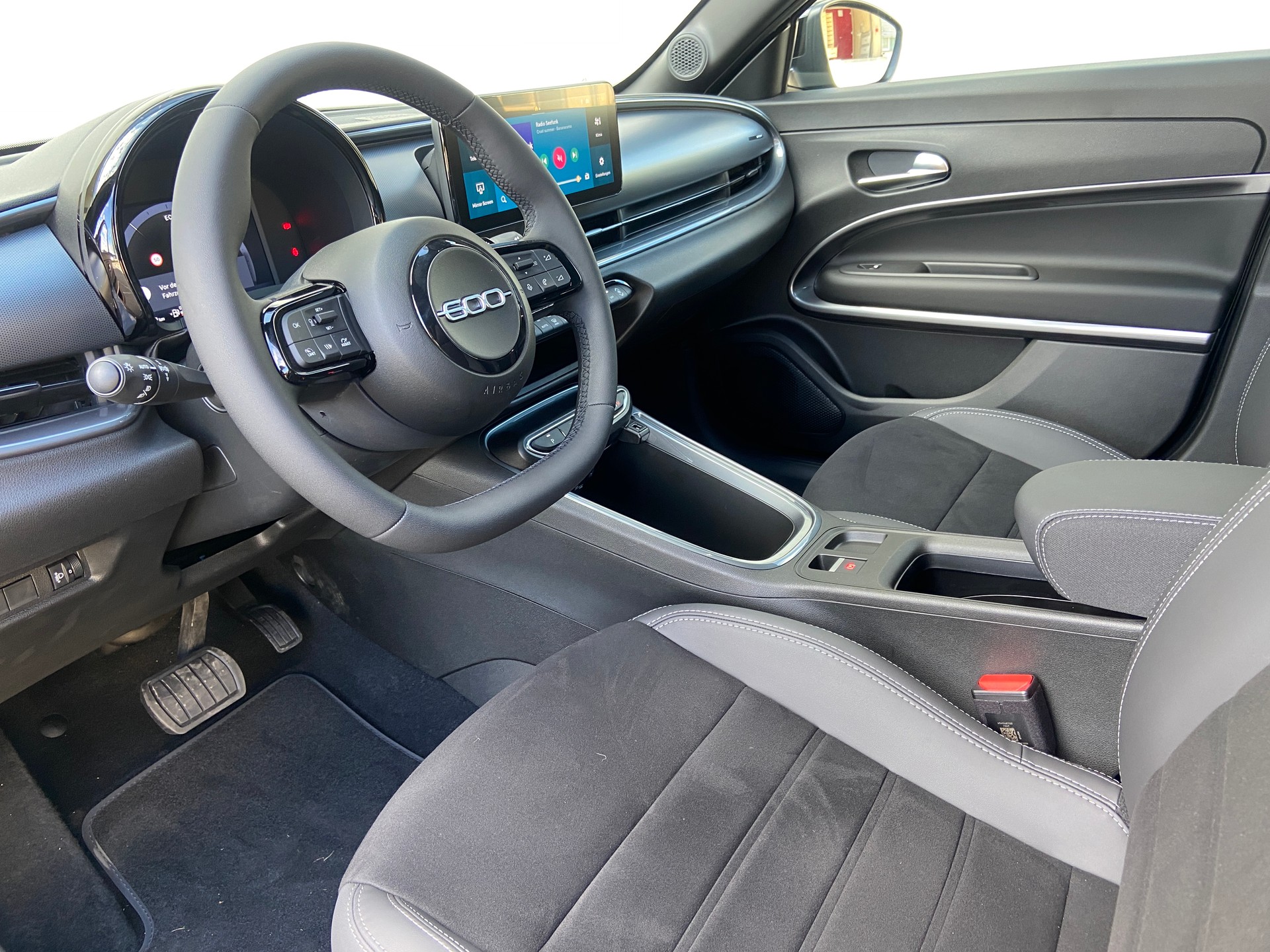 FIAT 600h Mild Hybrid Sport 145PS-image-4