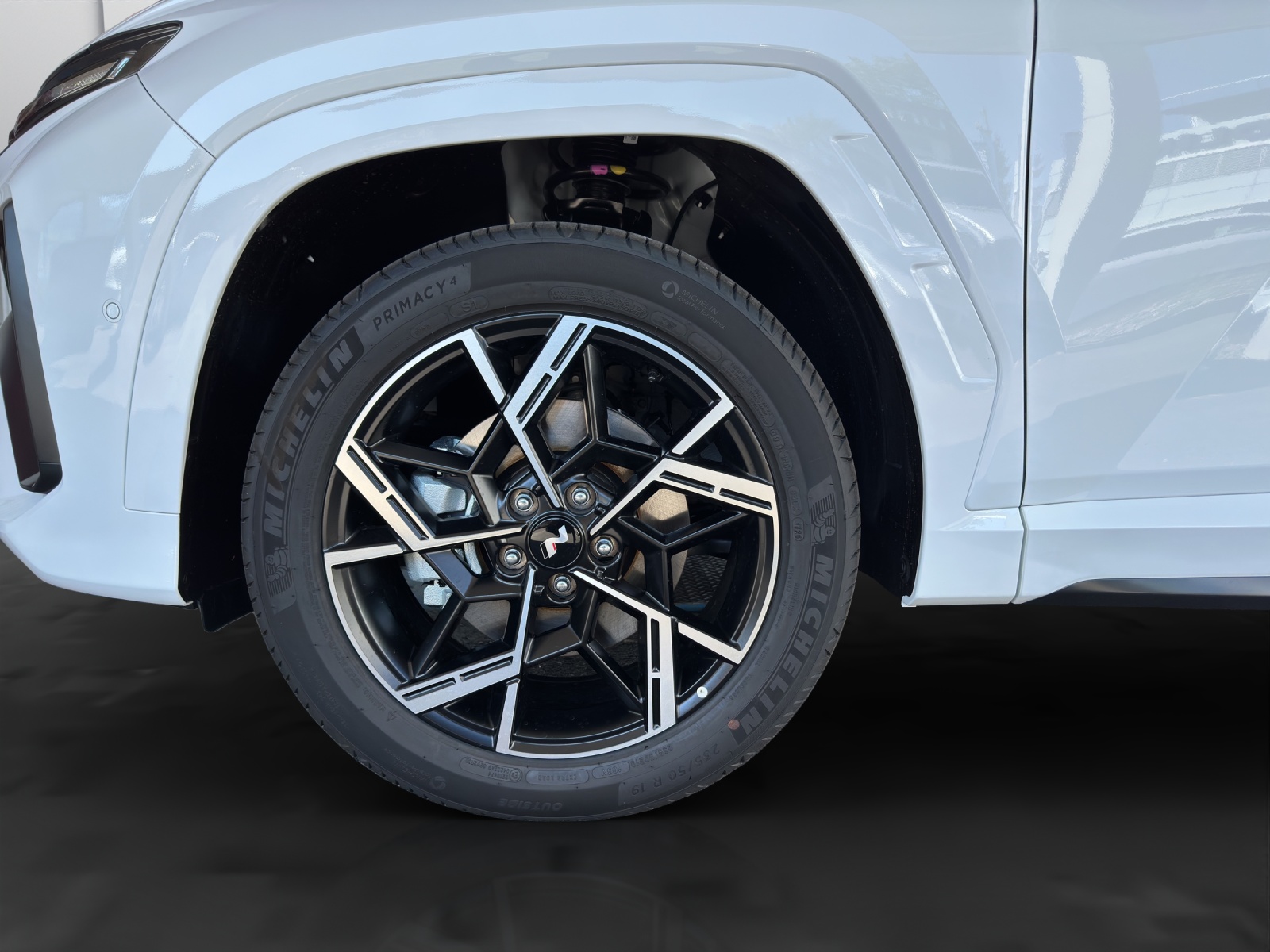 HYUNDAI Tucson 1.6 T-GDi HEV N-Line Sunroof 4WD MY27-image-15
