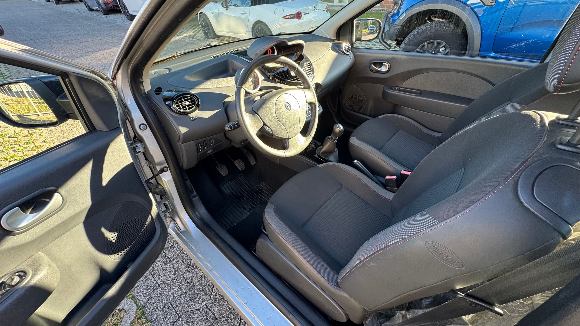 RENAULT Twingo 1.2 16V Dynamique-image-5