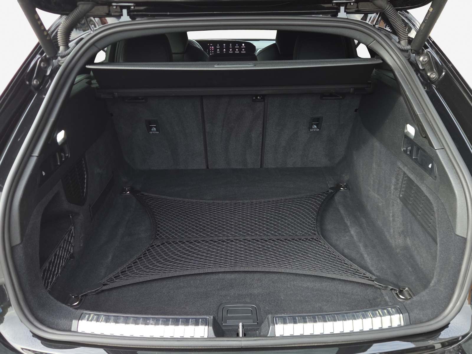 AUDI A5 Avant TFSI quattro 150 kW S tronic-image-12