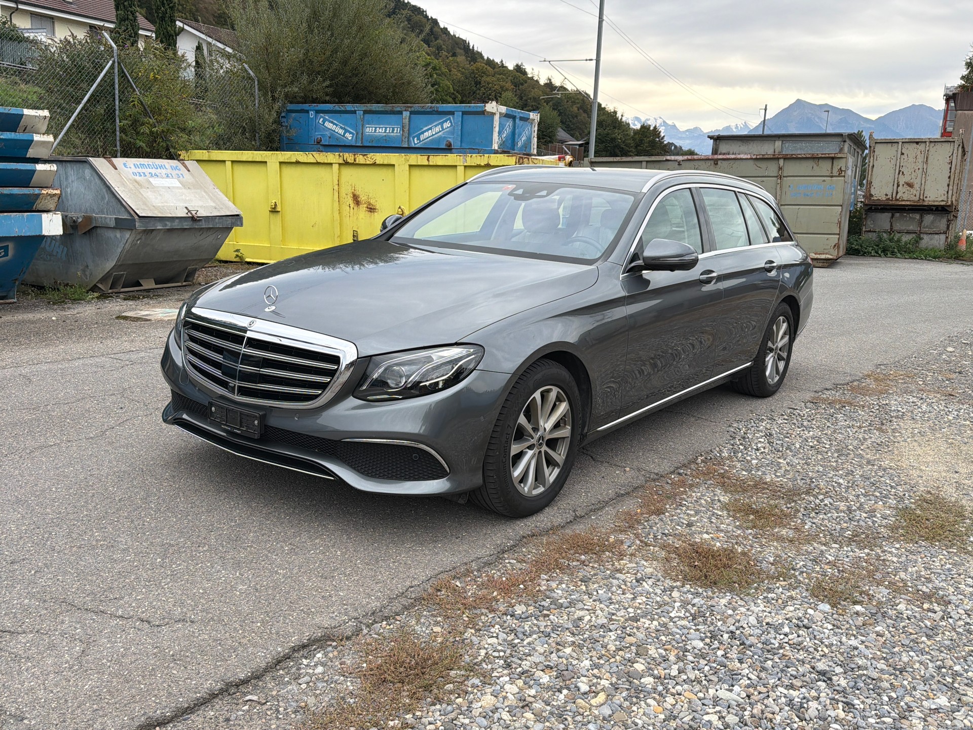 MERCEDES-BENZ E 220 d Swiss Star Exclusive 4Matic 9G-Tronic-image-0