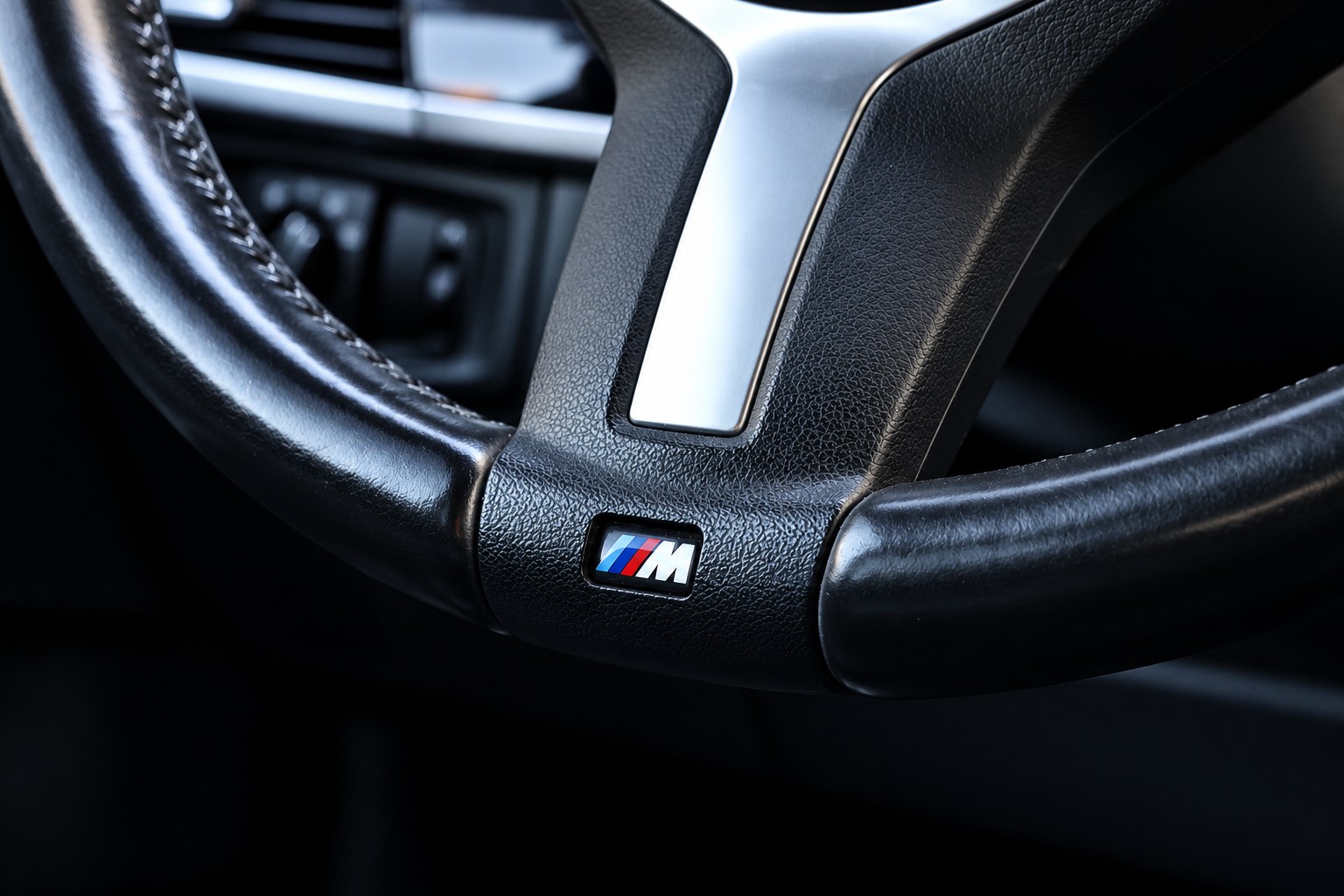 BMW X5 xDrive 30d Steptronic M-Sport (CH)-image-18