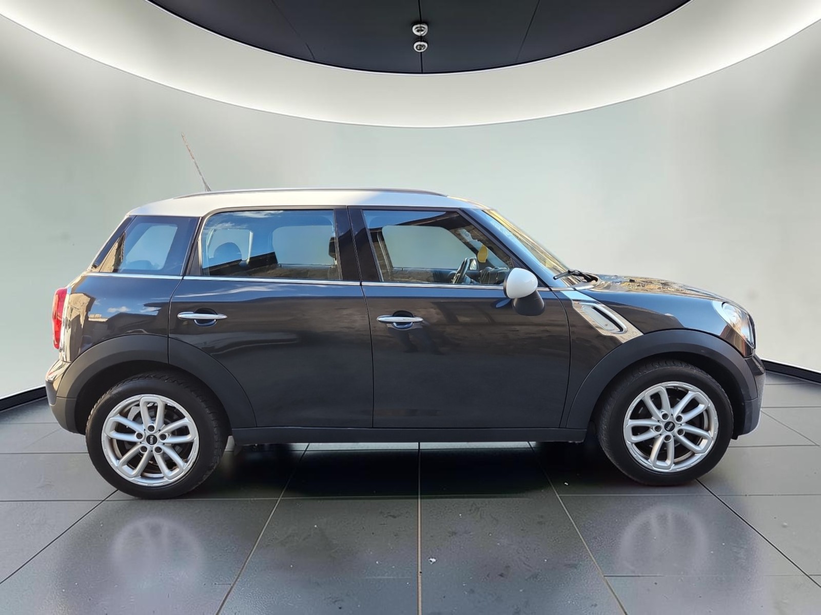 MINI Countryman Cooper D FWD Steptronic-image-3