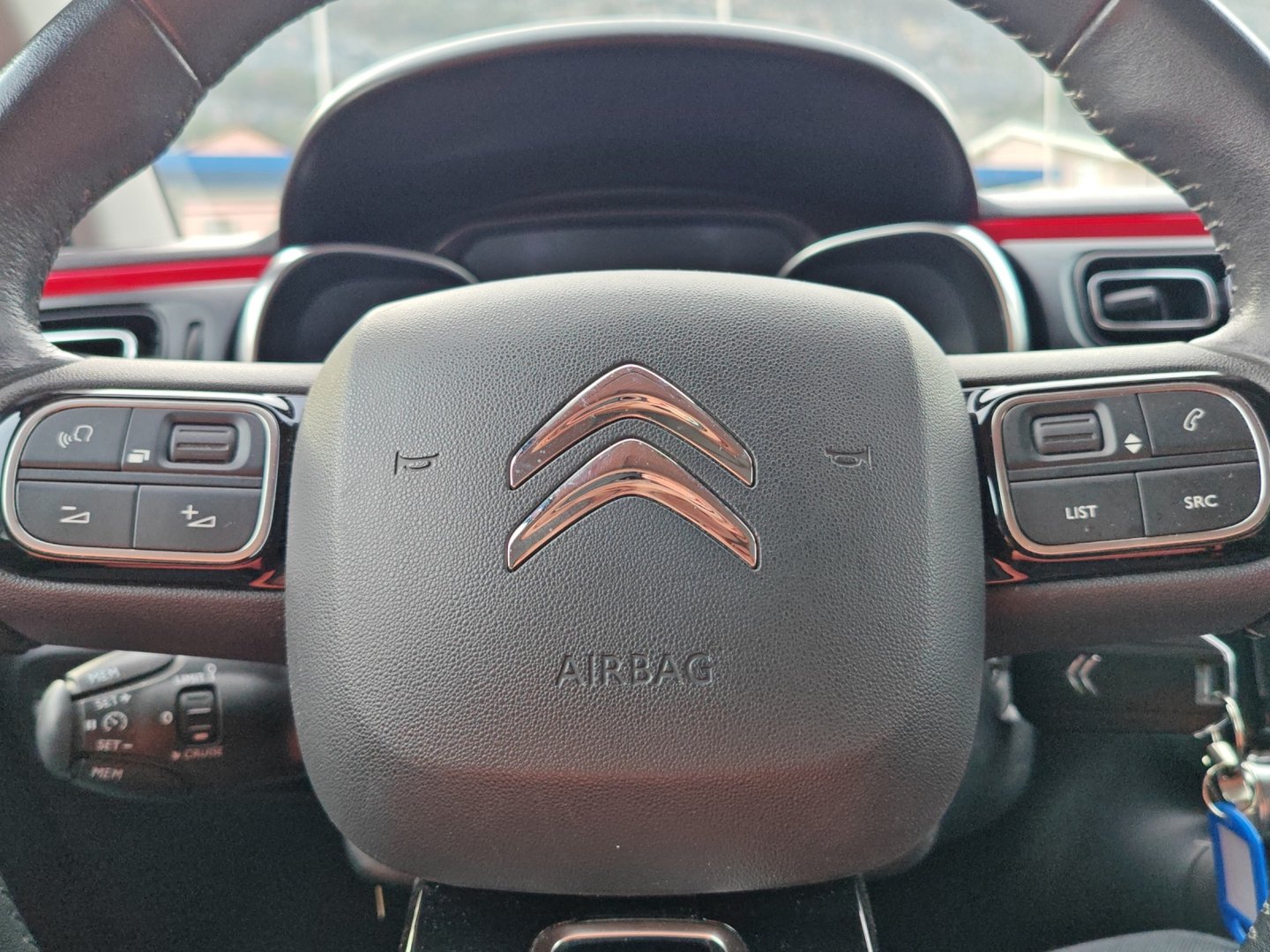 CITROEN C3 1.2i PureTech Shine EAT (GPS · DAB · Garantie)-image-17