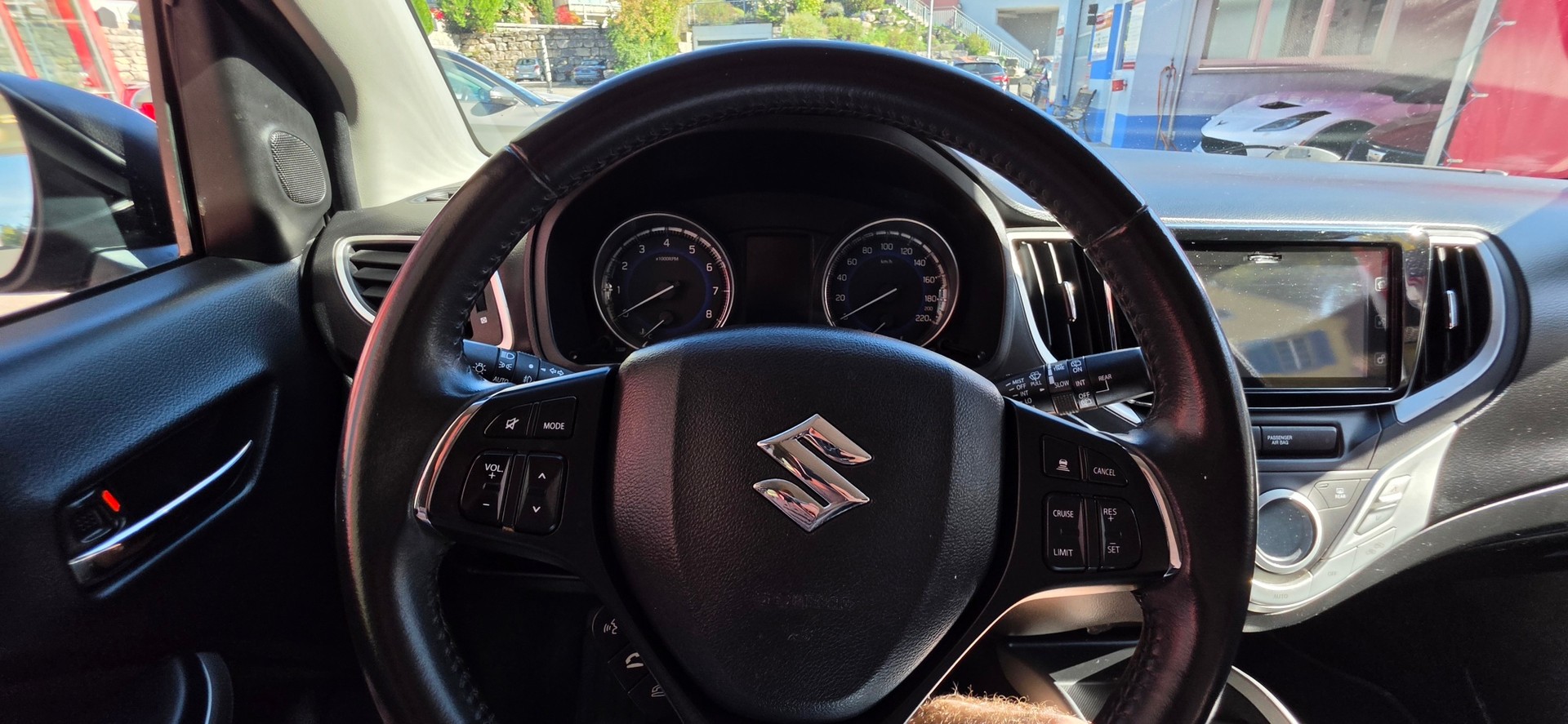 SUZUKI Baleno 1.2i Compact Top Hybrid-image-18