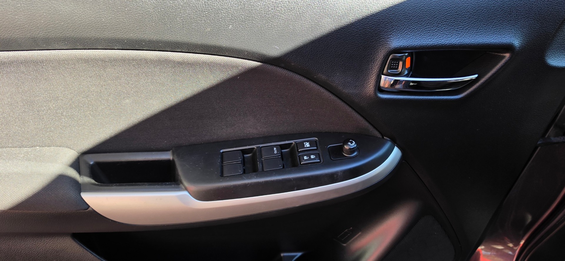 SUZUKI Baleno 1.2i Compact Top Hybrid-image-16