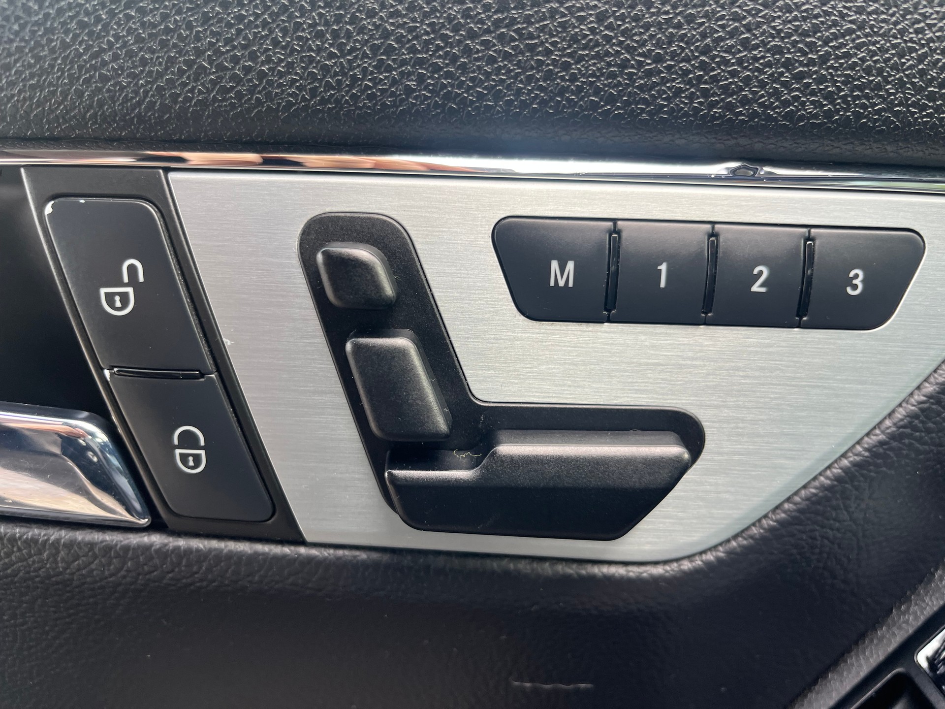 MERCEDES-BENZ C 200 Kompressor Avantgarde Automatic-image-12