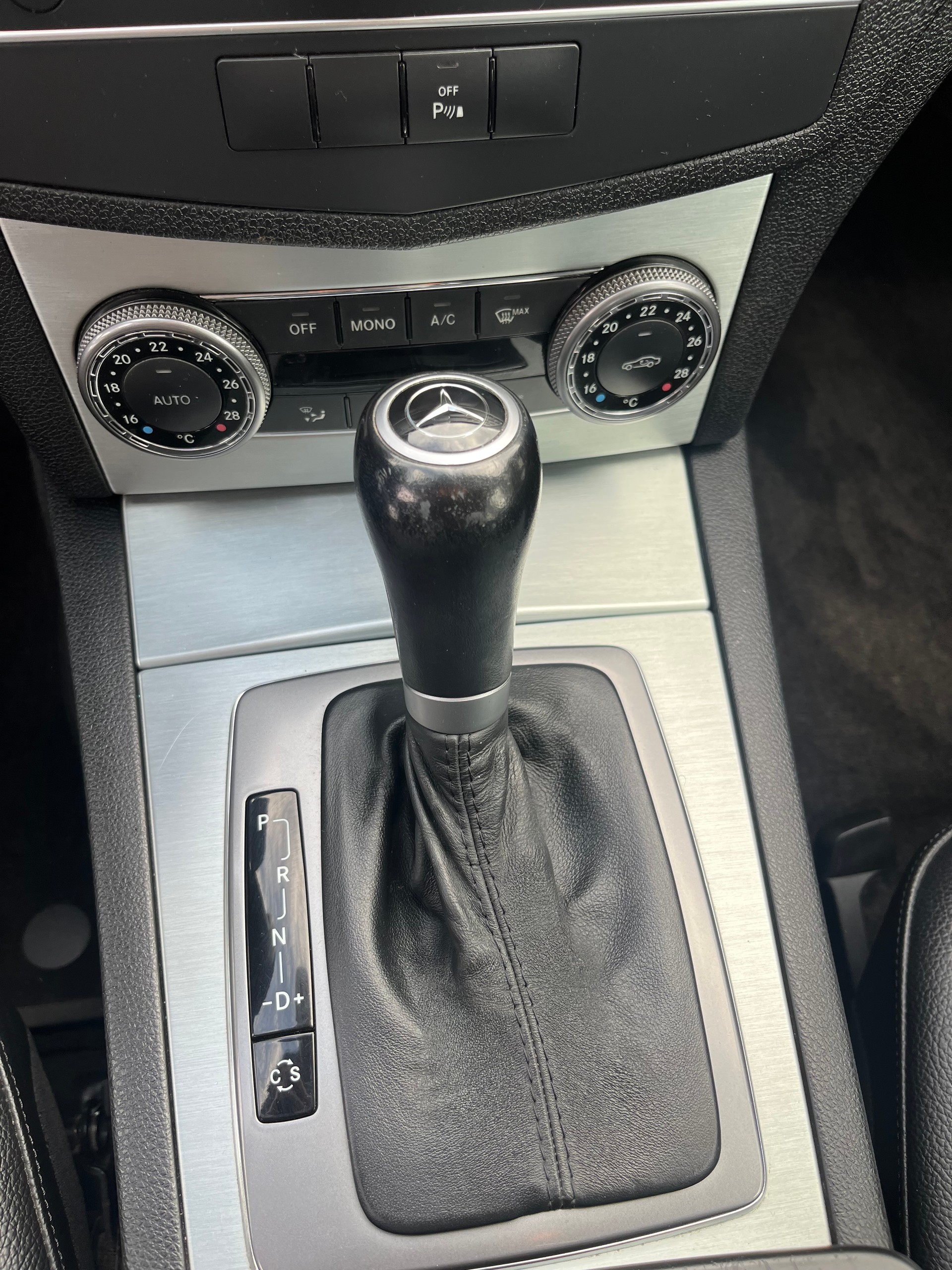 MERCEDES-BENZ C 200 Kompressor Avantgarde Automatic-image-13
