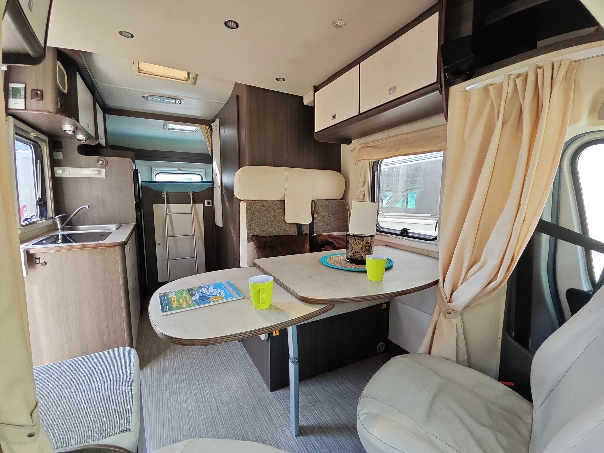 RIMOR ADR *** Traumhaftes Familien-Wohnmobil mit Top-Ausstattung ***-image-1