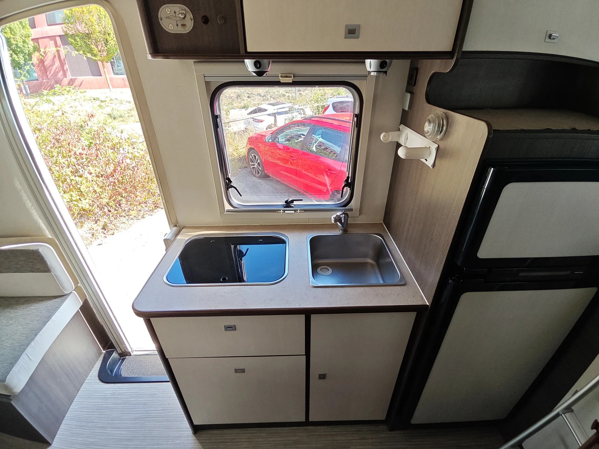 RIMOR ADR *** Traumhaftes Familien-Wohnmobil mit Top-Ausstattung ***-image-15